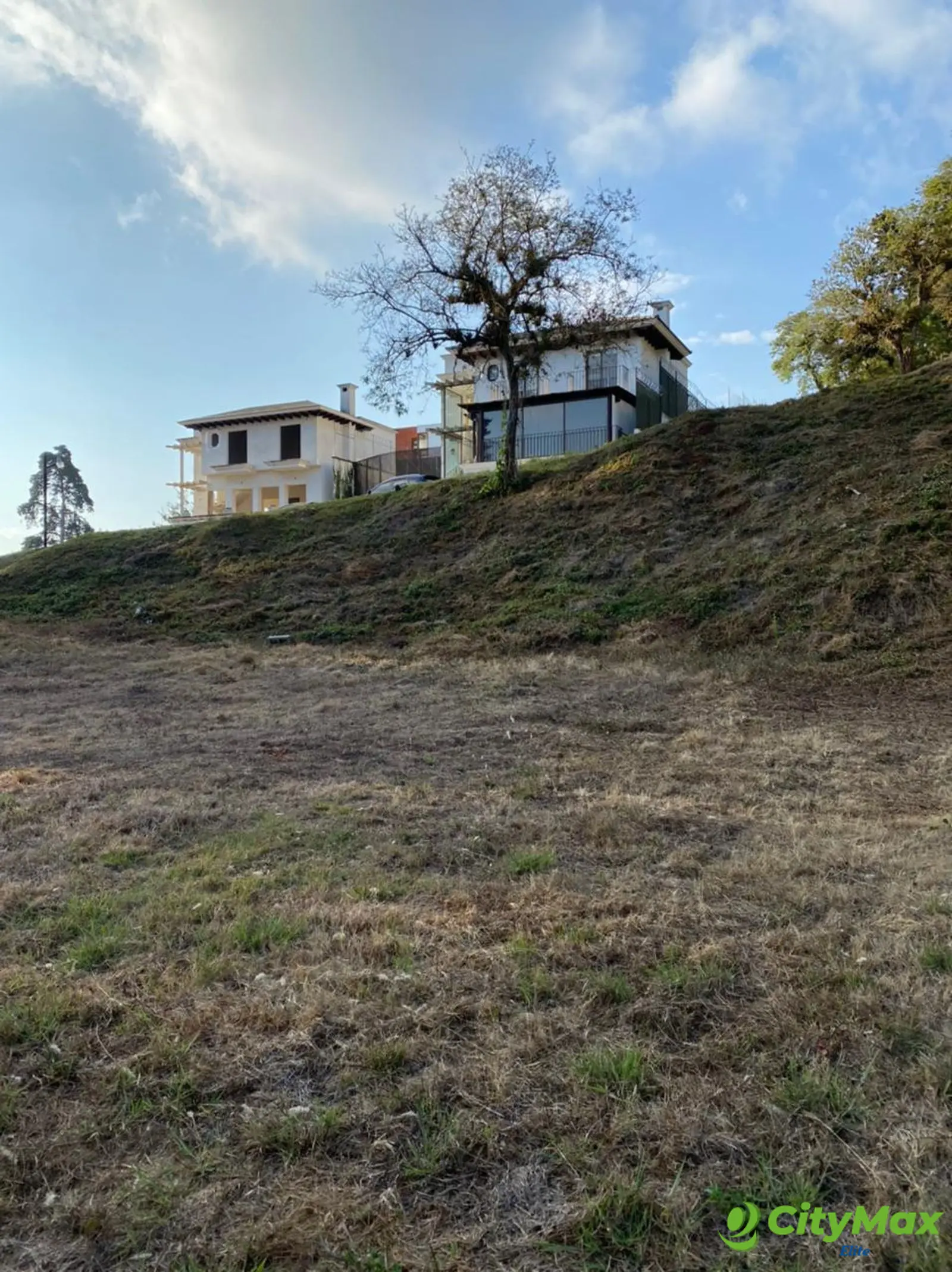 Terreno Residencial en Venta - foto 1