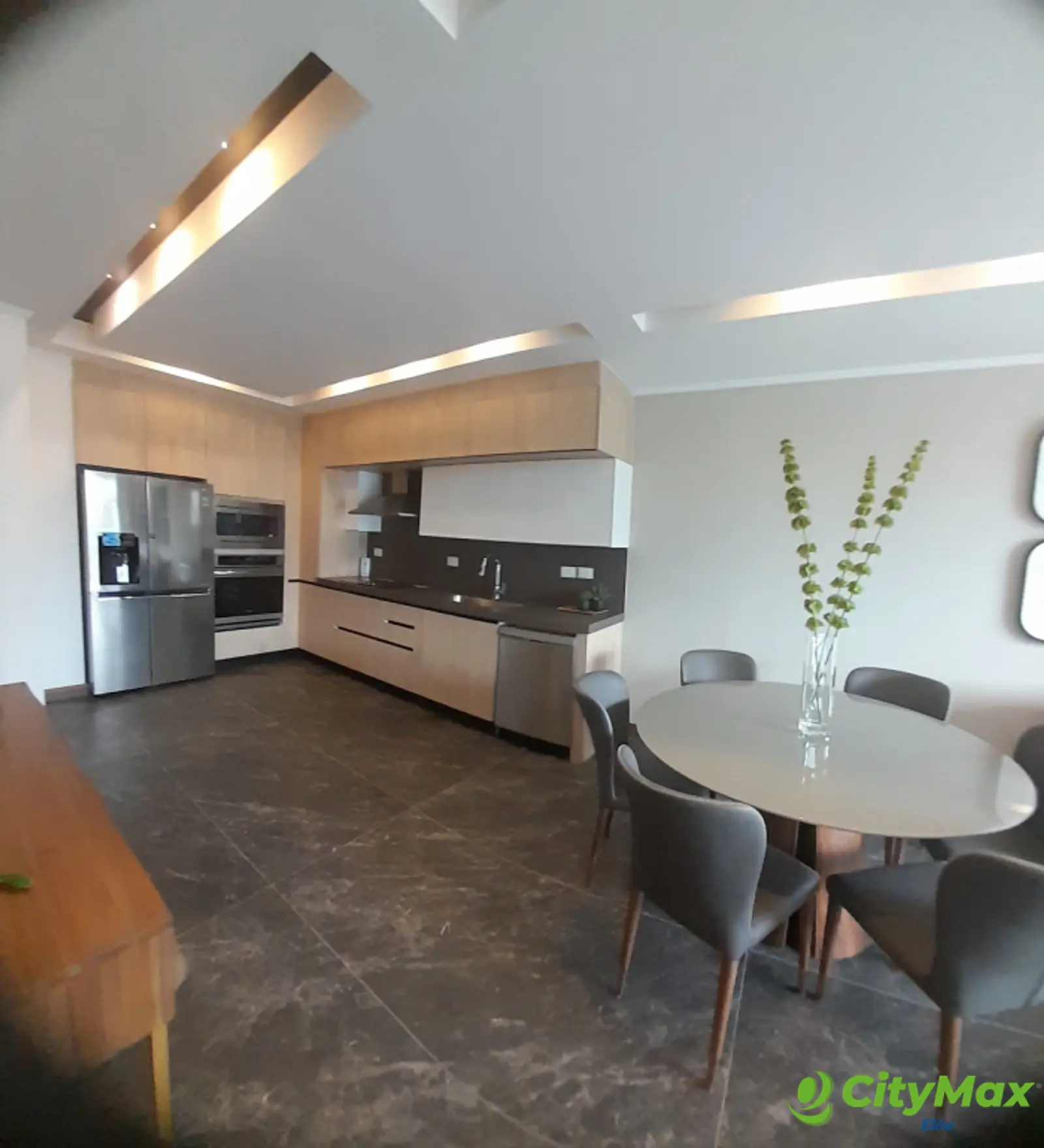 Apartamento en venta en zona 10, Venta apartamento Z.10 - foto 1