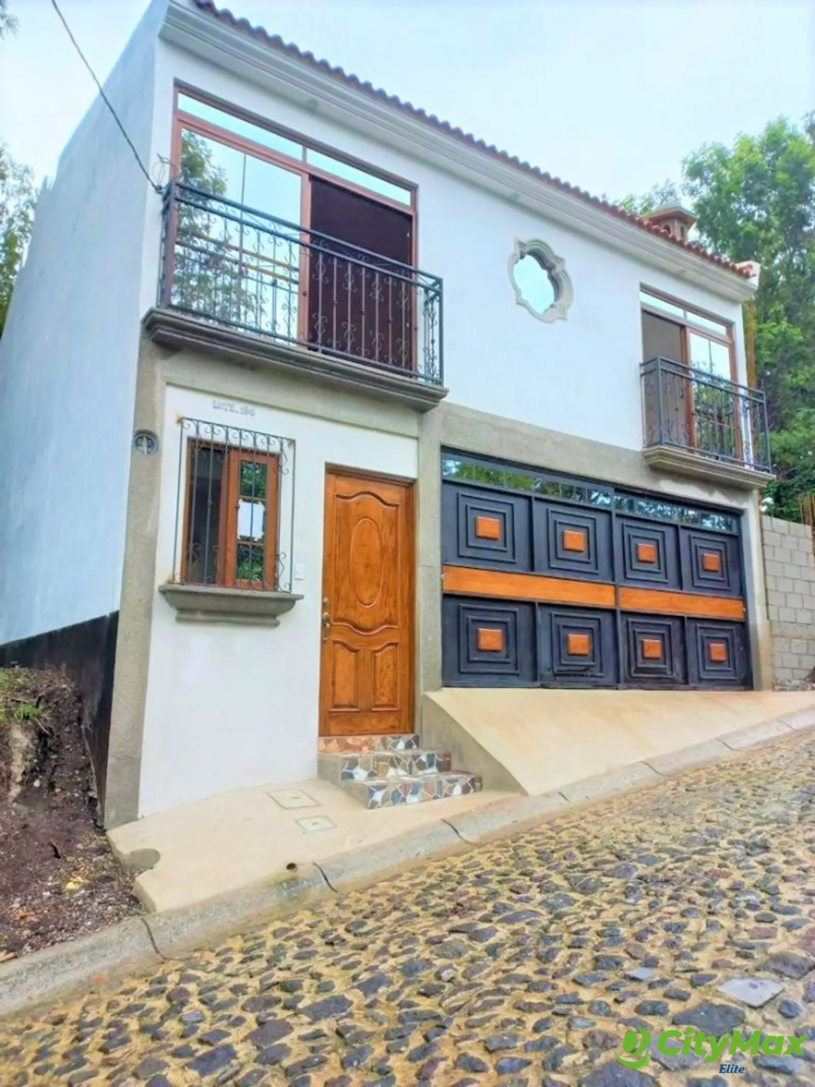 Vendo Casa Nueva en Antigua Guatemala - Antigua Gardens - foto 1