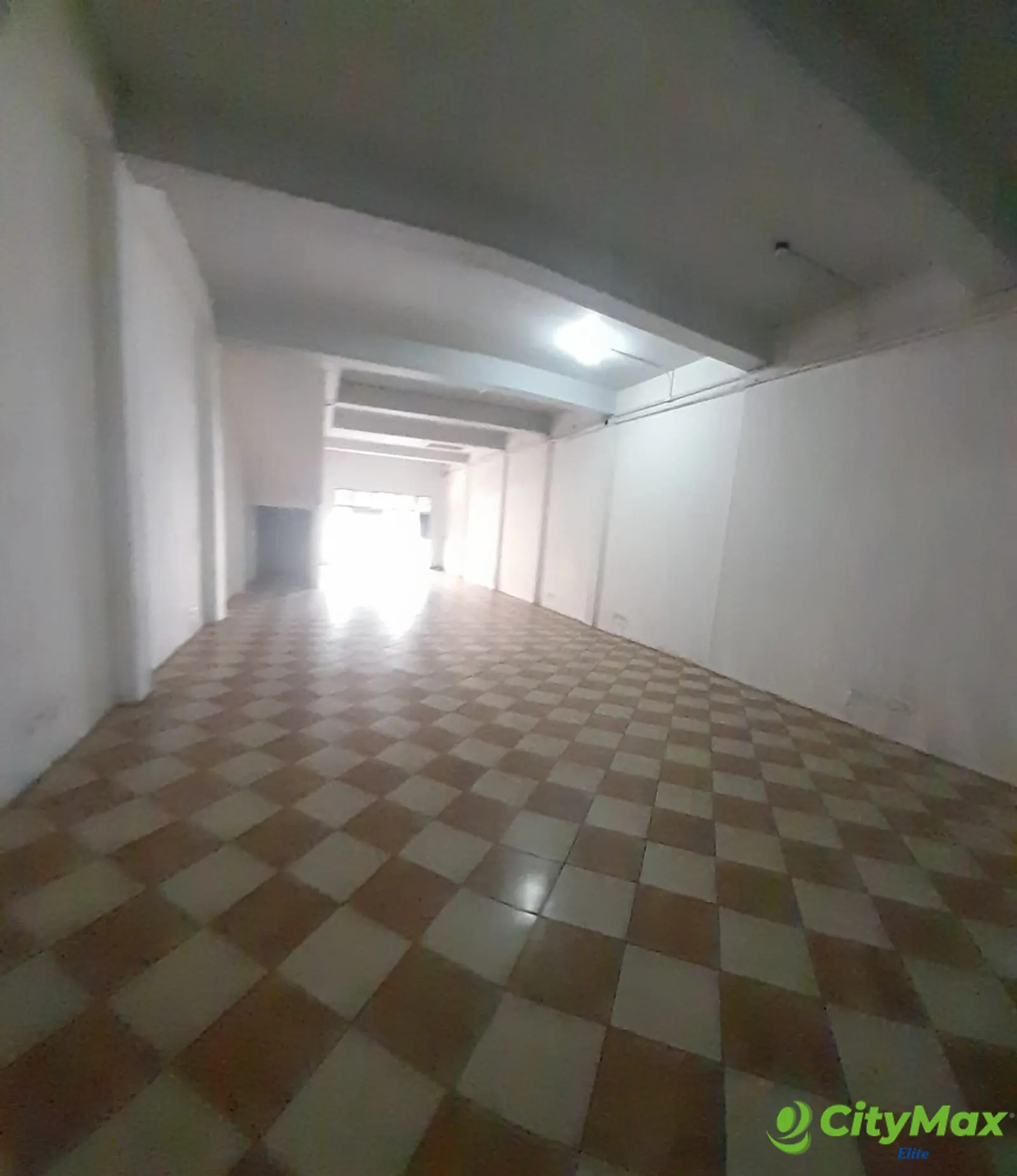 Local Comercial en renta en zona 1 - foto 3