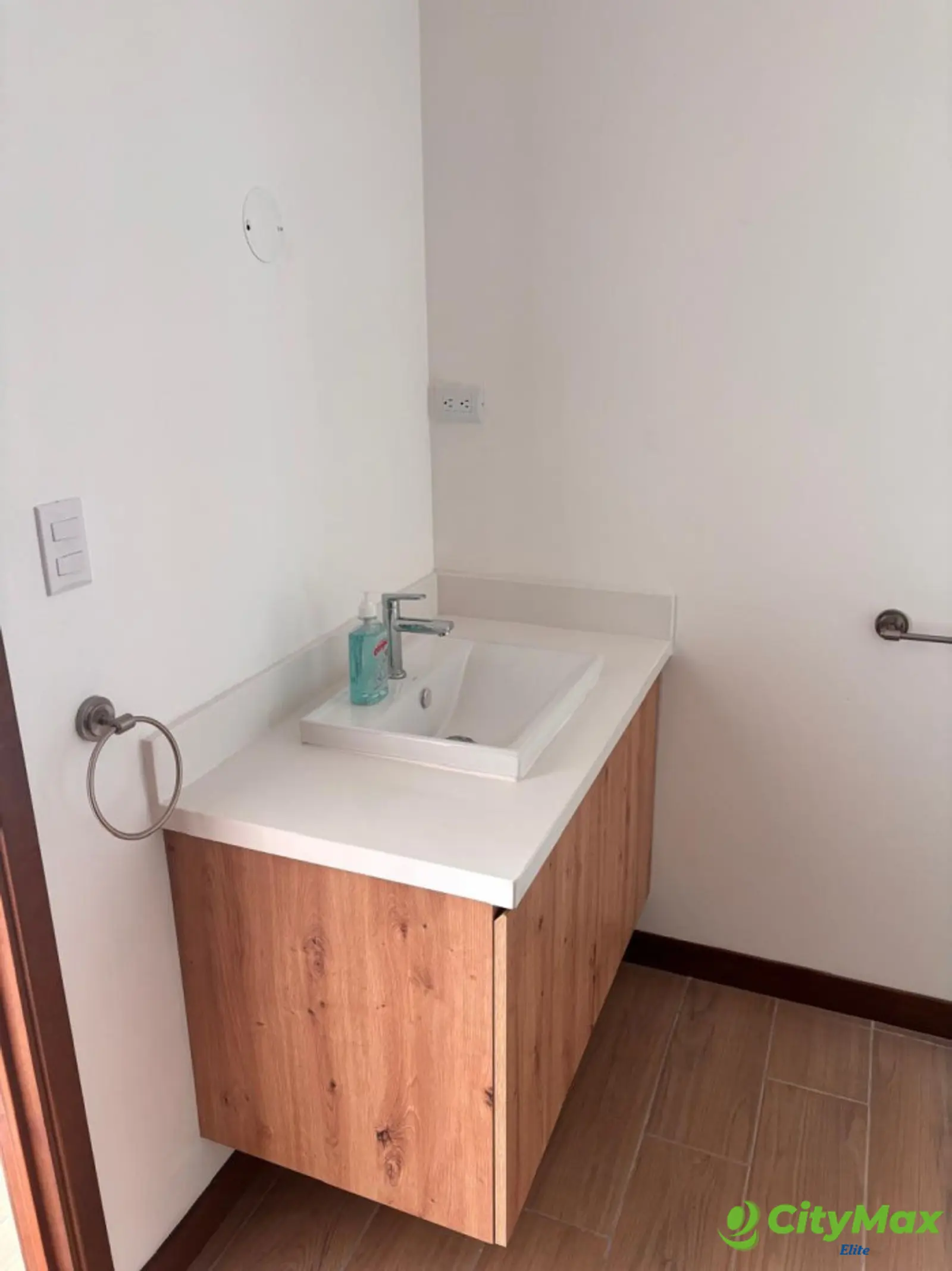 APARTAMENTO EN RENTA ZONA 16 - VILABOSQUE 34  - foto 11