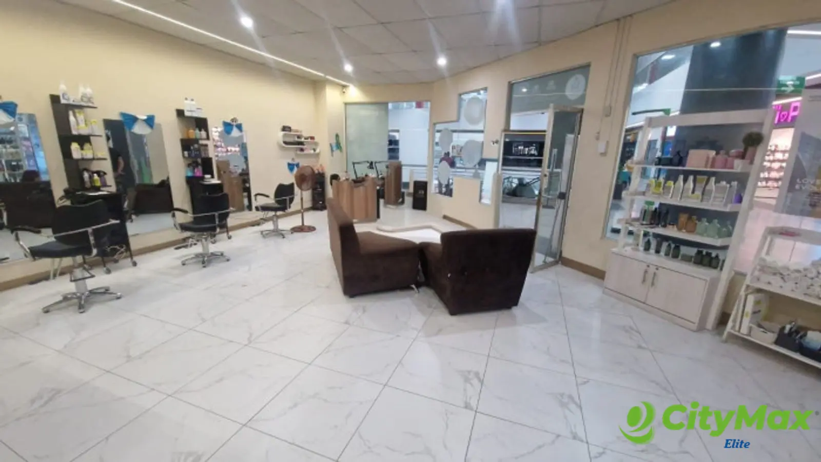 LOCAL COMERCIAL EN ALQUILER EN AGUILAR BATRES - foto 4