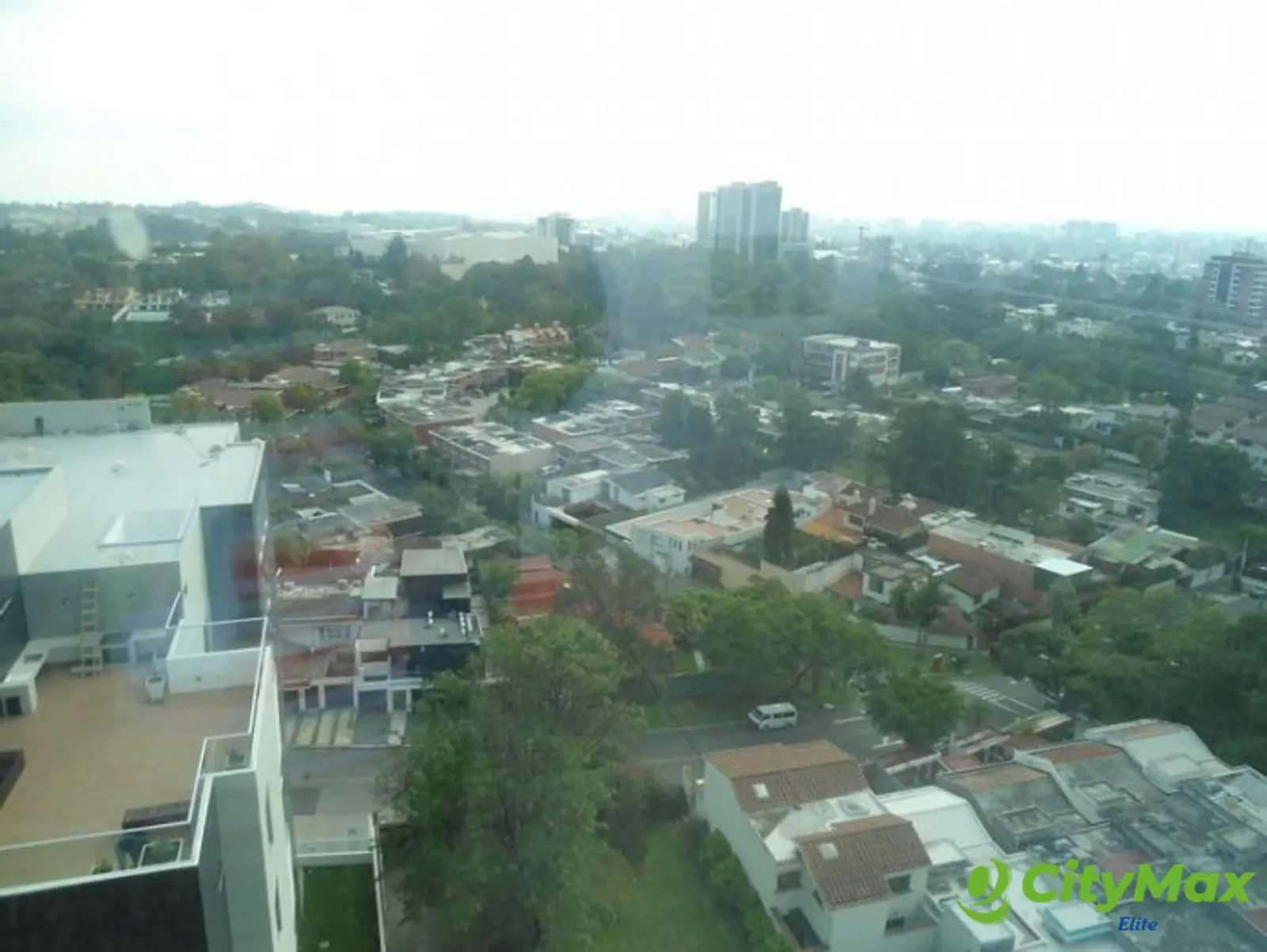 OFICINA EN RENTA EN ZONA 15 VISTA HERMOSA GUATEMALA - foto 2