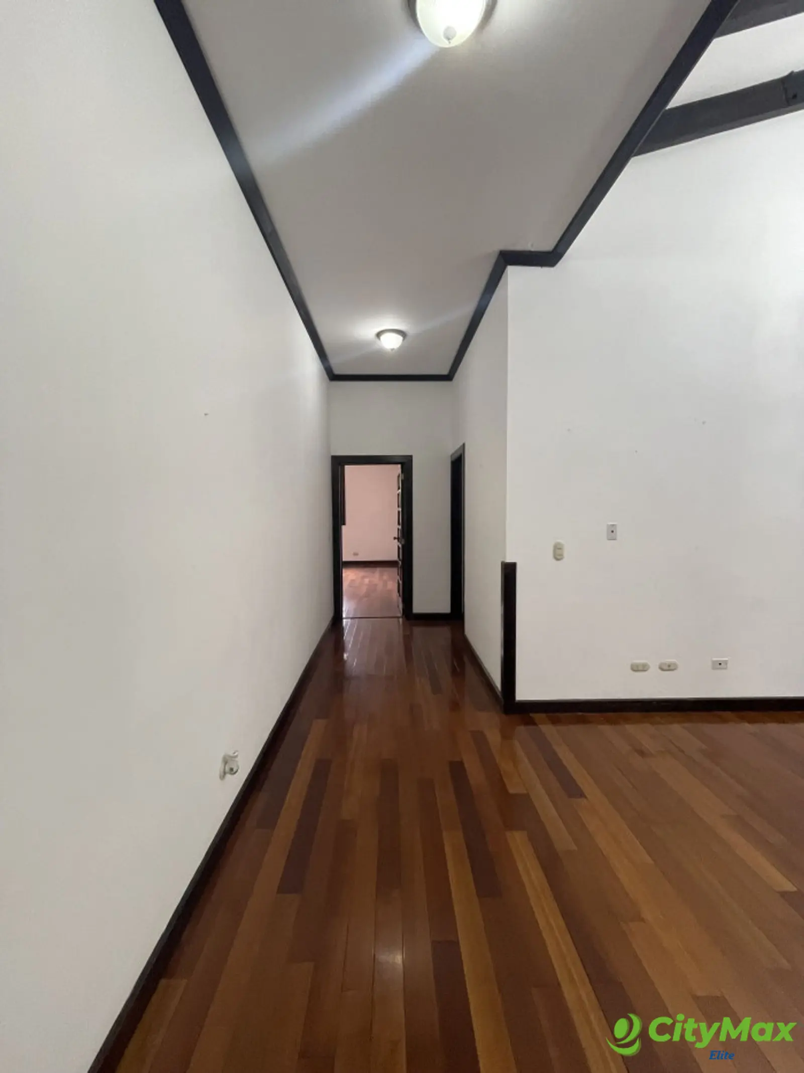 Casa de un nivel en Renta y Venta Km 18.5 CAES - vestibulo de habitaciones