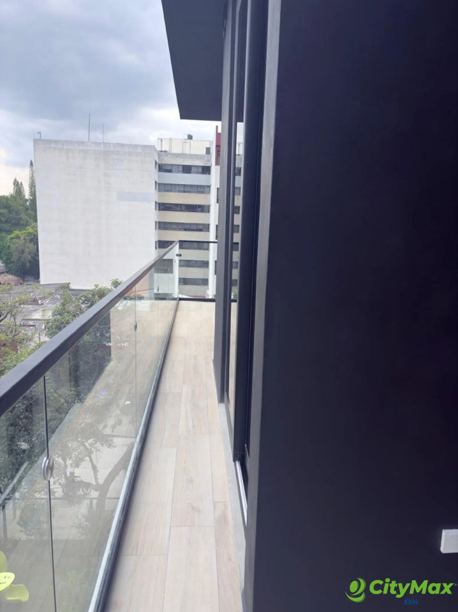 APARTAMENTO EN ALQUILER EN ZONA 10 - GUATEMALA - foto 5