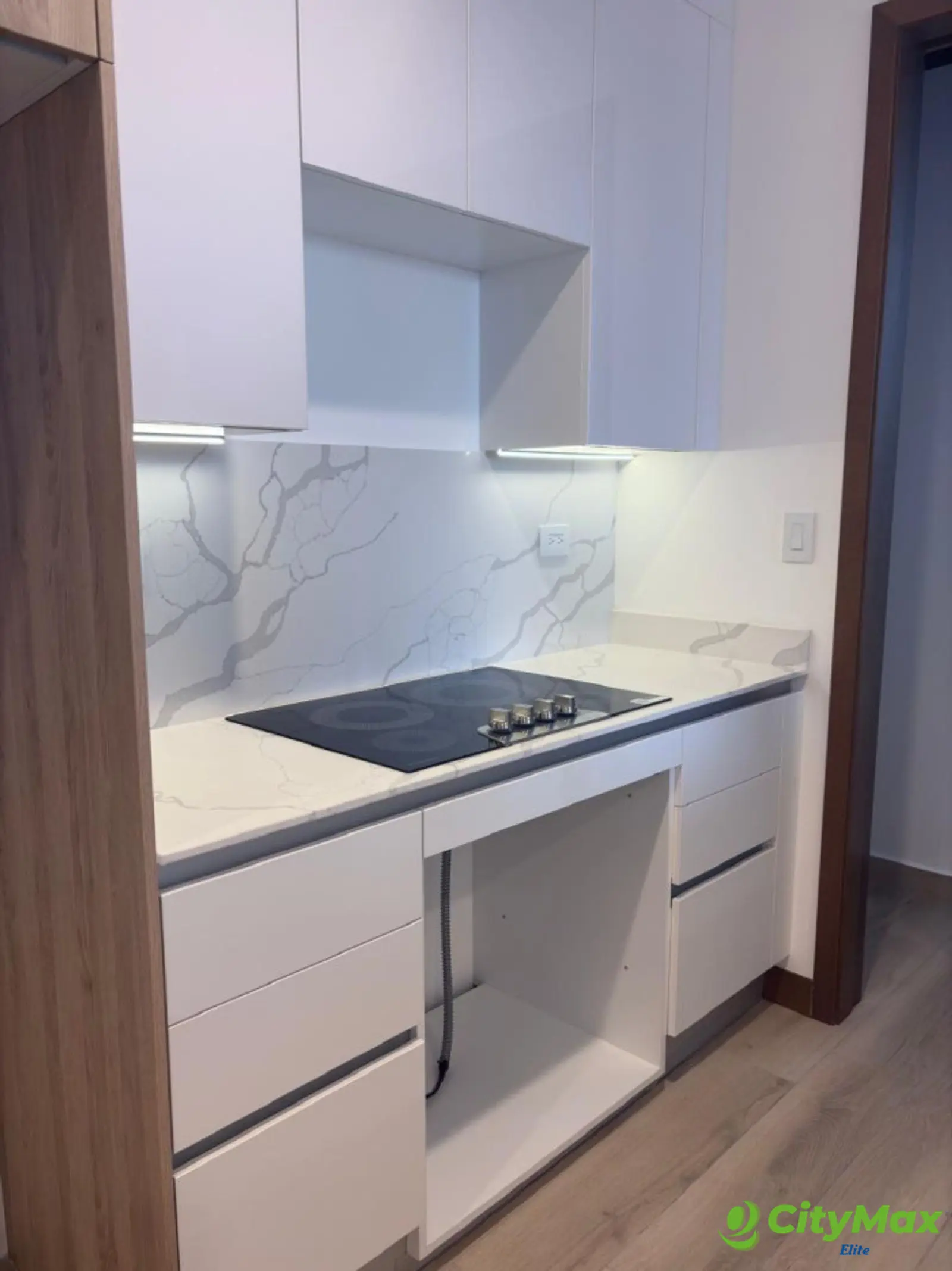 APARTAMENTO EN ALQUILER EN ZONA 10 - GUATEMALA - foto 8