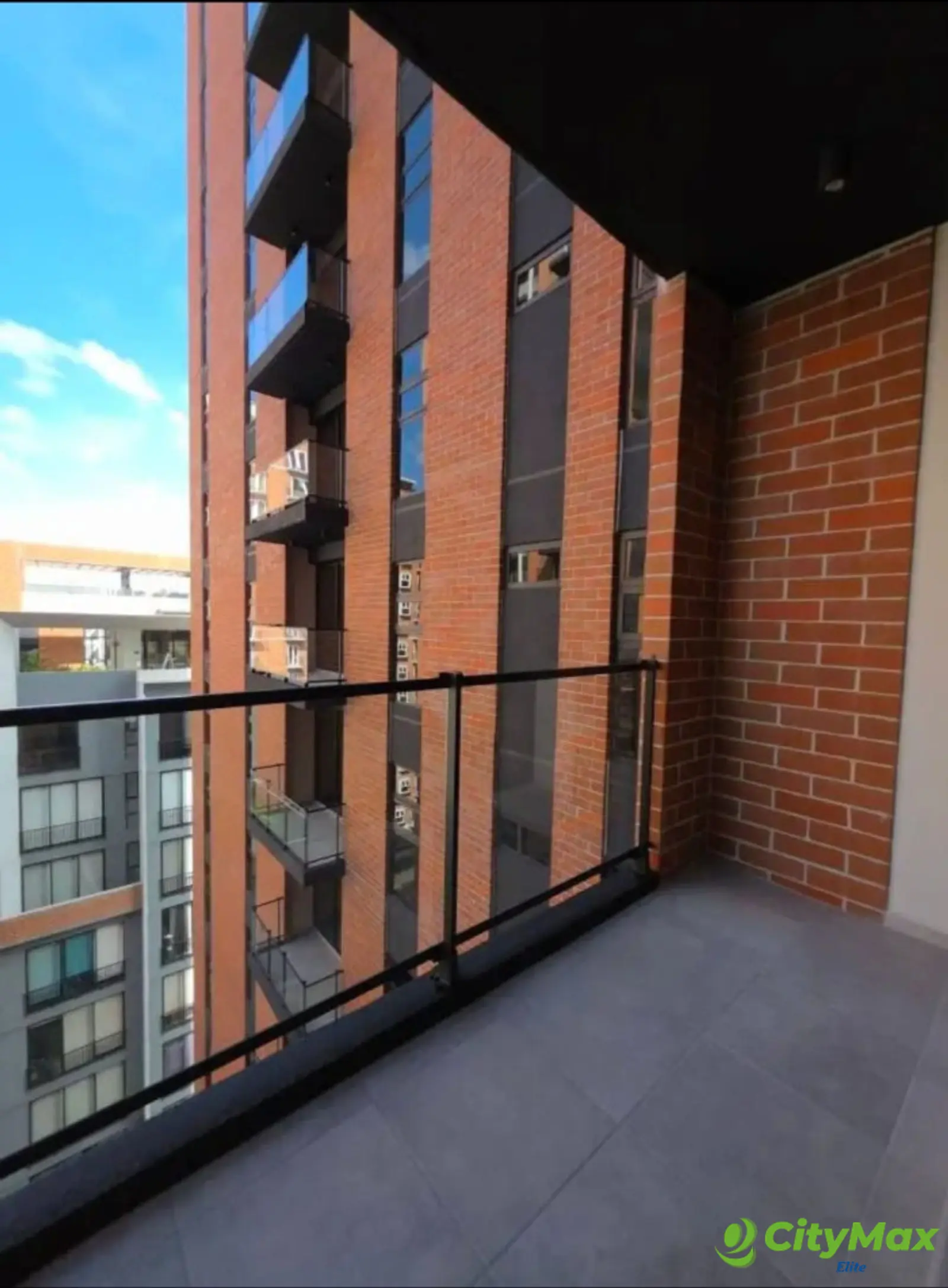 APARTAMENTO EN ALQUILER EN MODRA Z.4 - foto 2