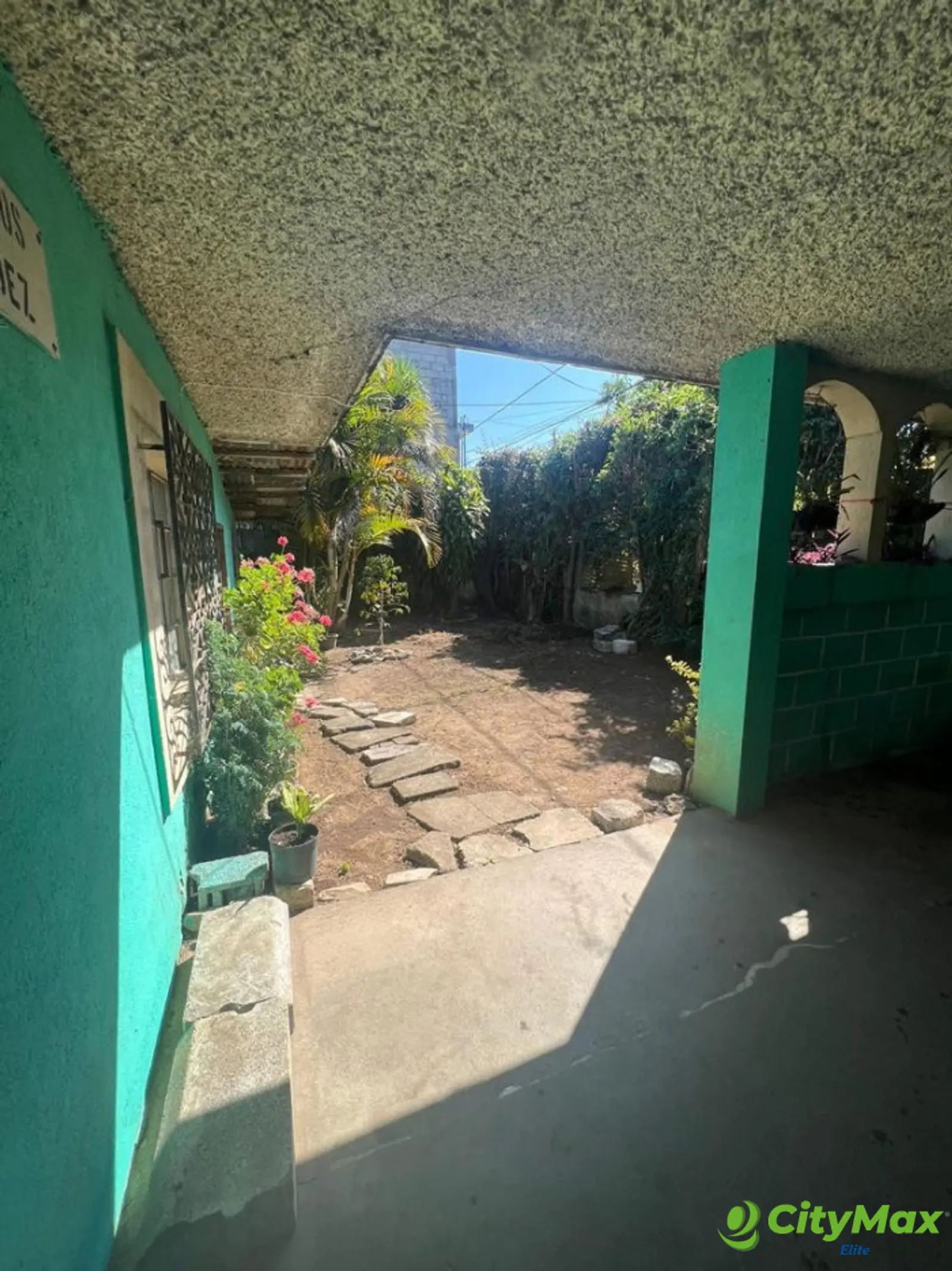 Casa de esquina en venta en Colonia el Rodeo zona 7 - foto 7