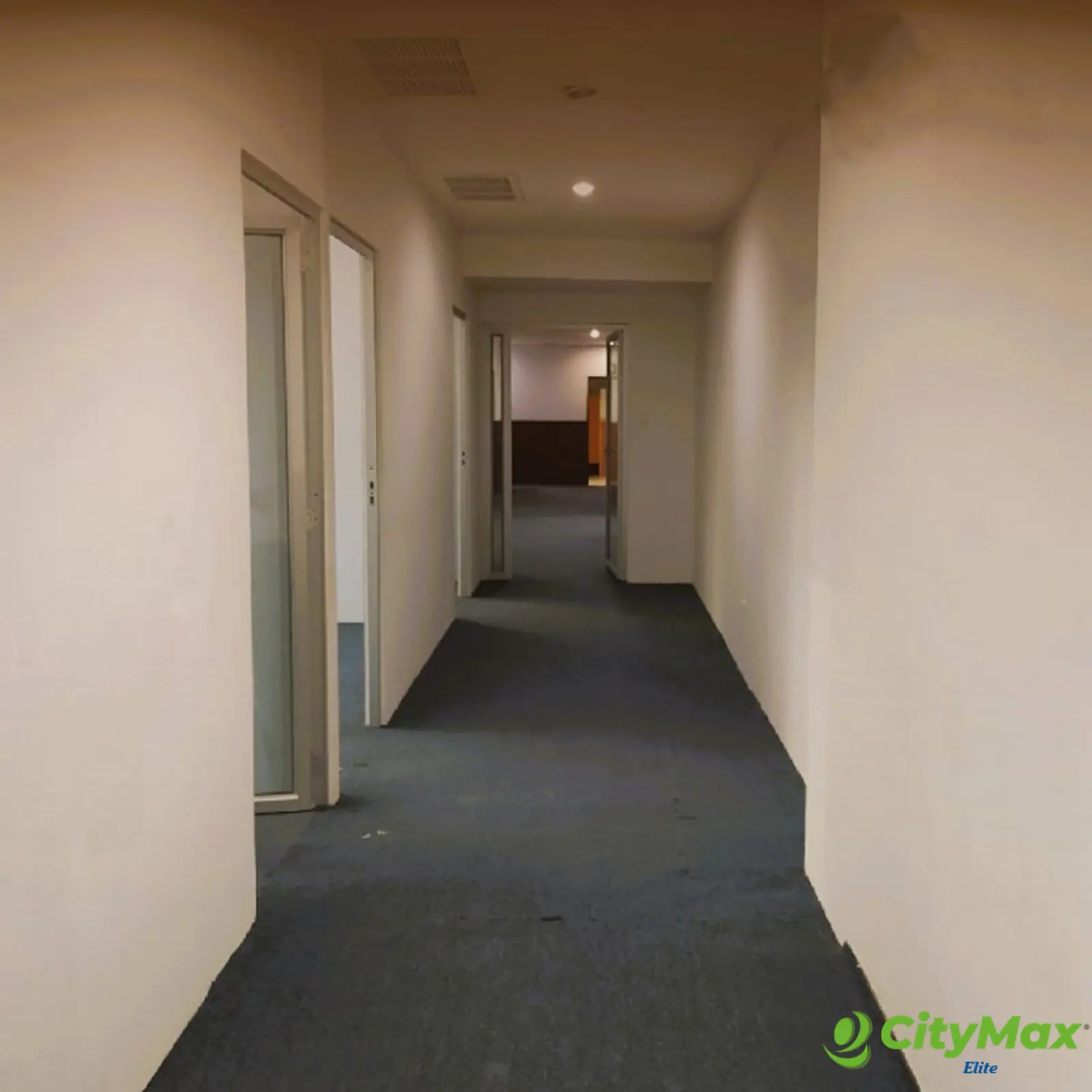 Amplio Local Comercial en Alquiler en Zona 10 - foto 7