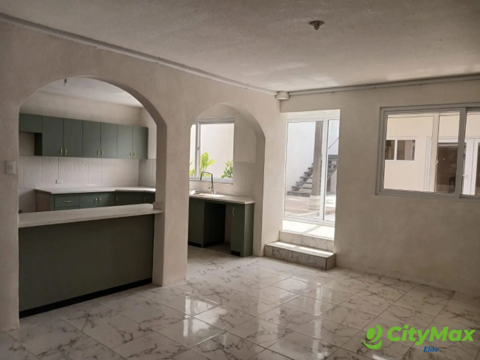 CASA REMODELADA EN VENTA EN ZONA 1 - foto 6