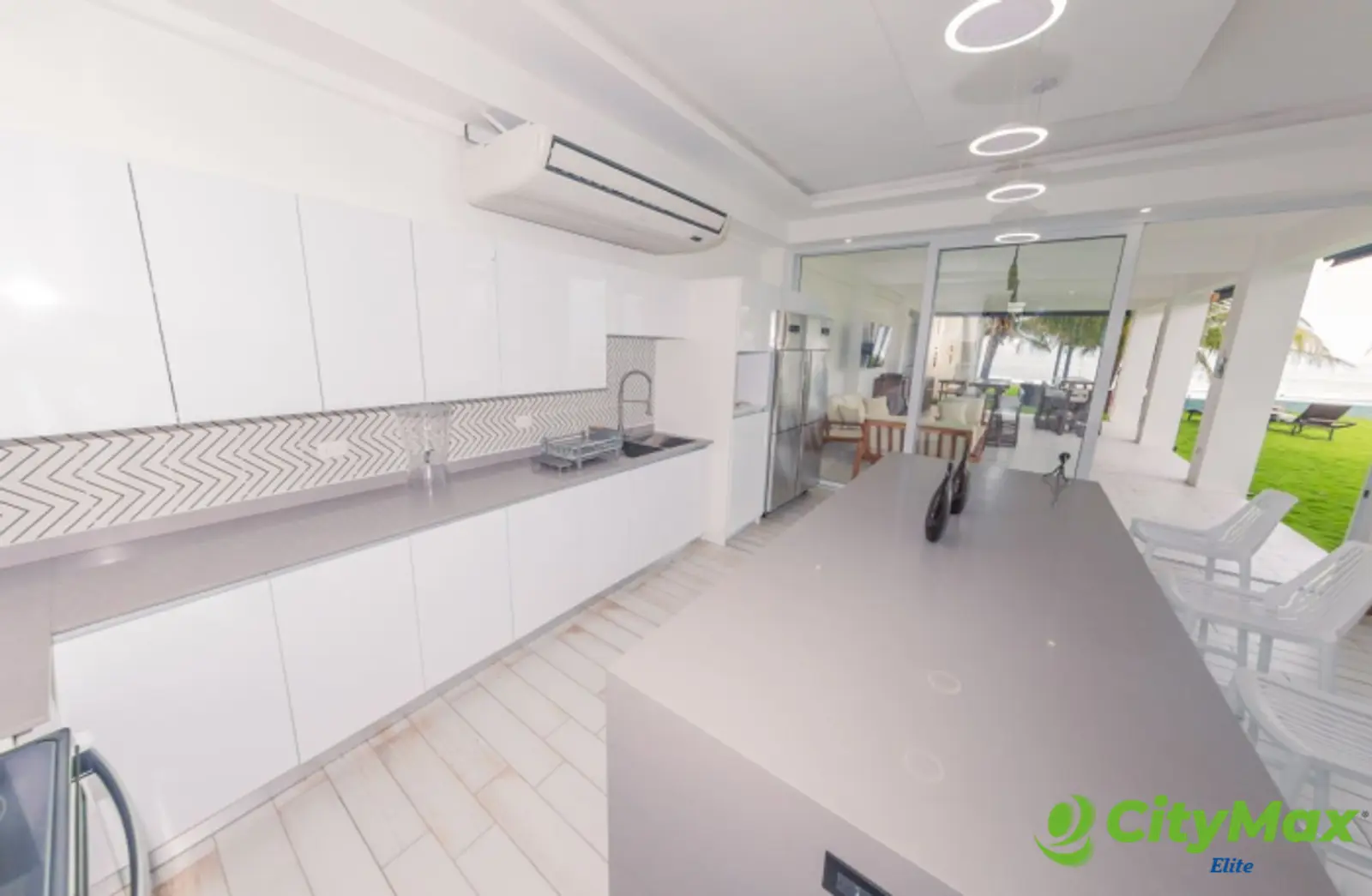 Venta Casa Vacacional a orillas de Playa Monterrico - foto 19