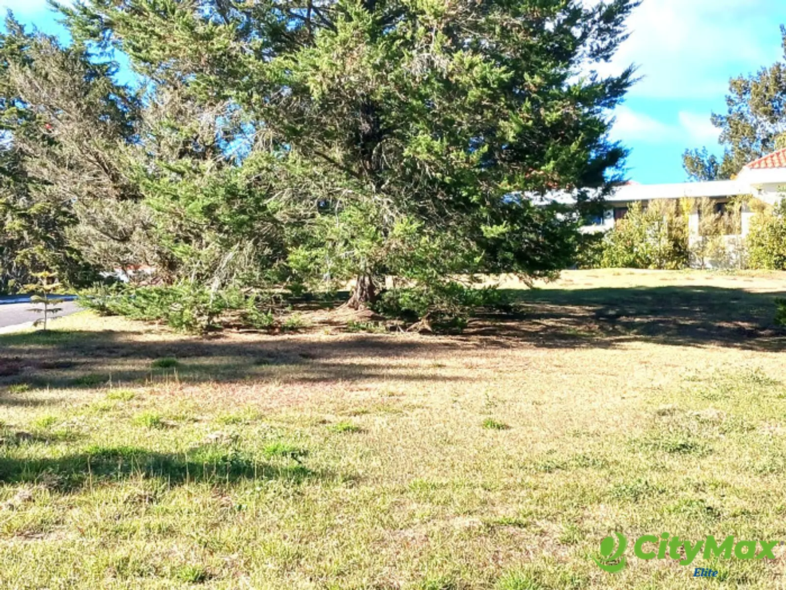 TERRENO EN VENTA EN HACIENDA NUEVA - foto 16
