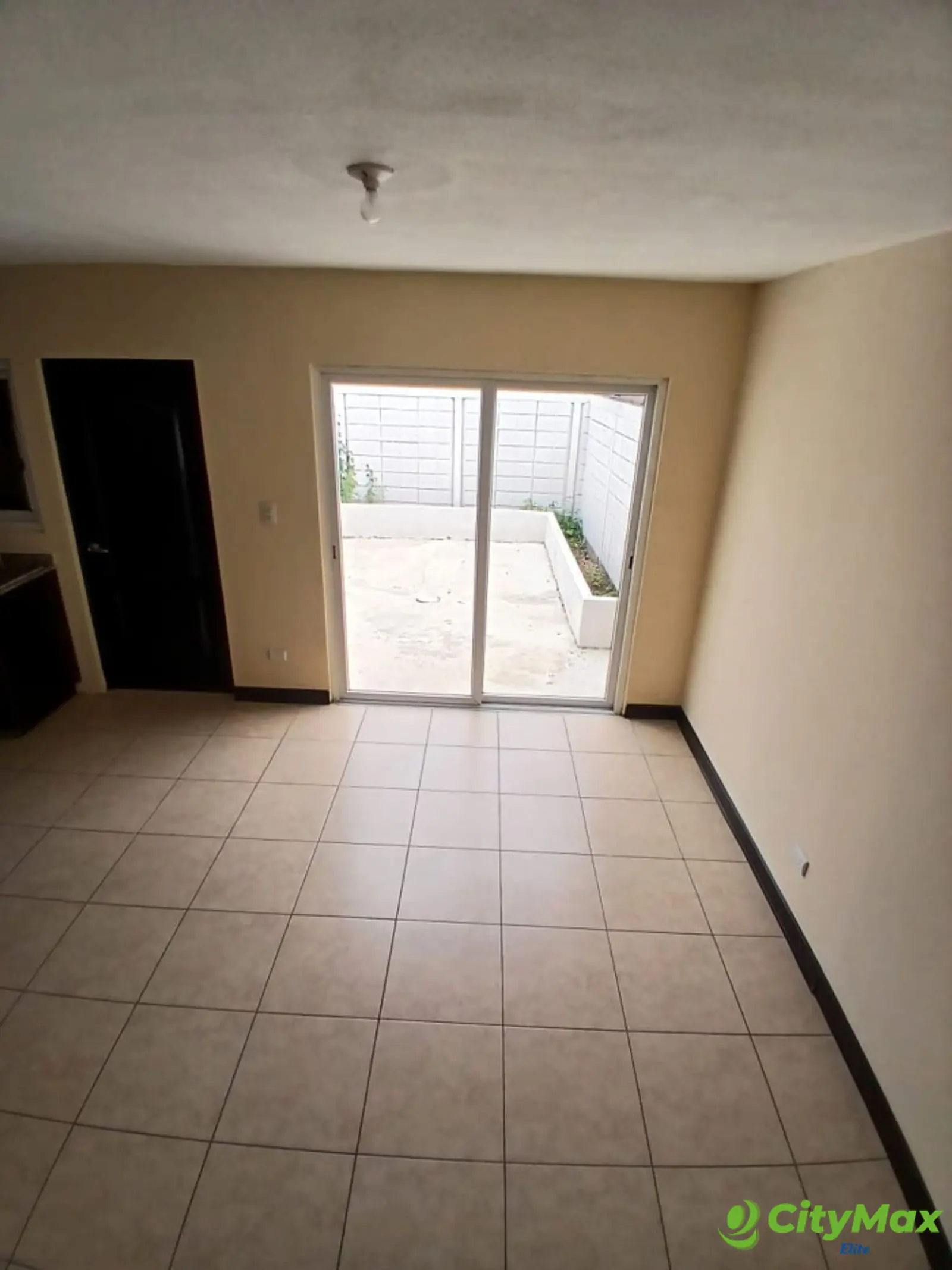 Casa en Venta en La Reserva, Carretera a El Salvador  - foto 11