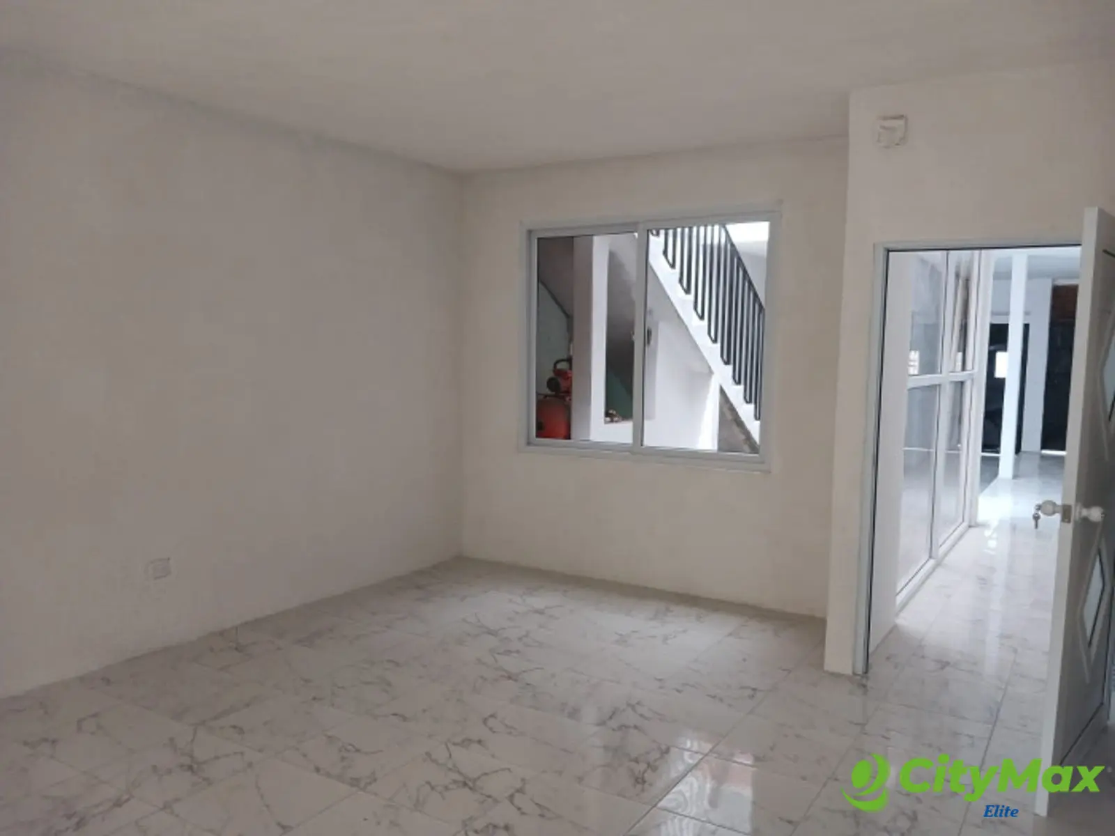 CASA REMODELADA EN VENTA EN ZONA 1 - foto 13
