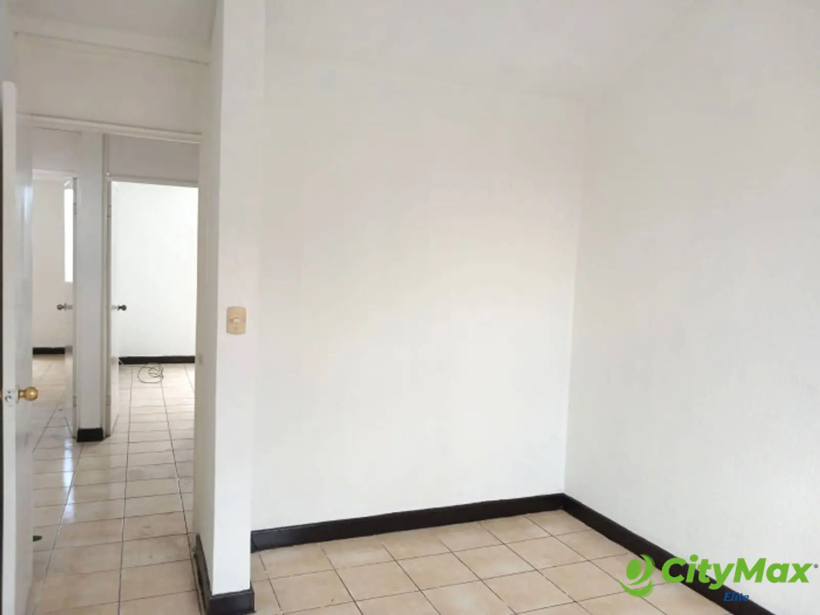 CASA EN VENTA Y RENTA EN SAN MIGUEL PETAPA - foto 9