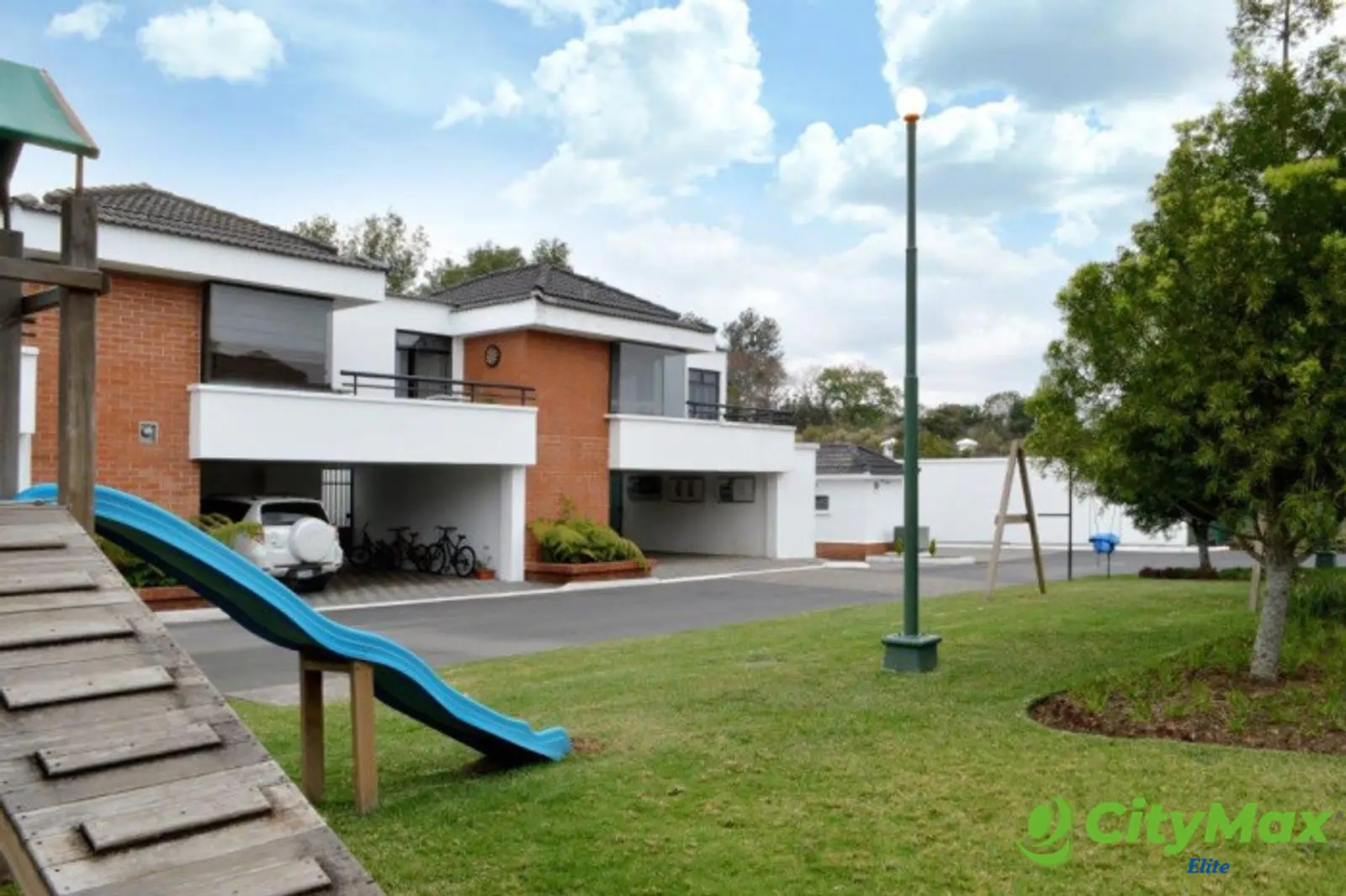 Casa en venta en Villa Canales - foto 3