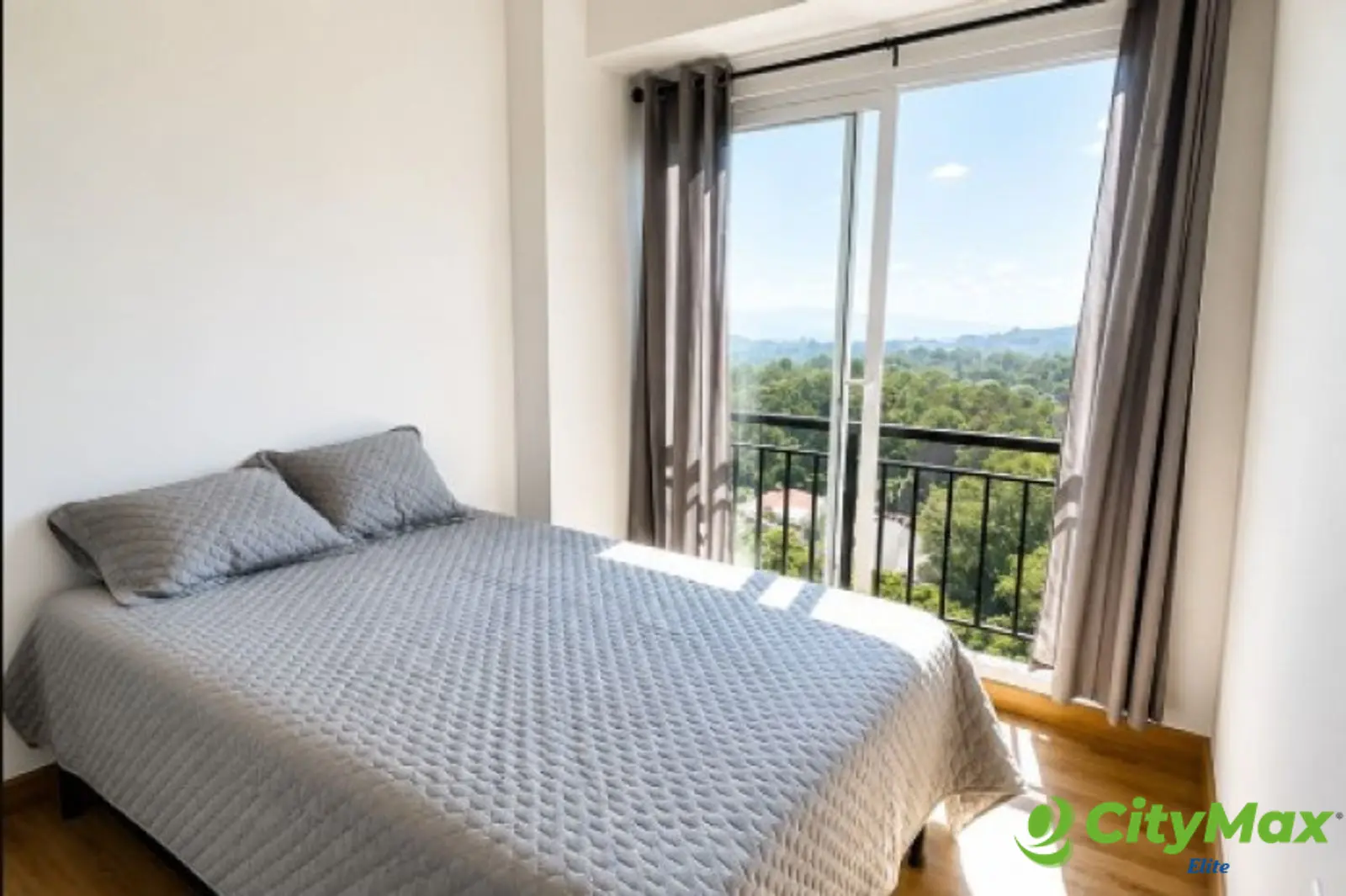 APARTAMENTO AMUEBLADO EN ALQUILER EN ZONA 2  - foto 3