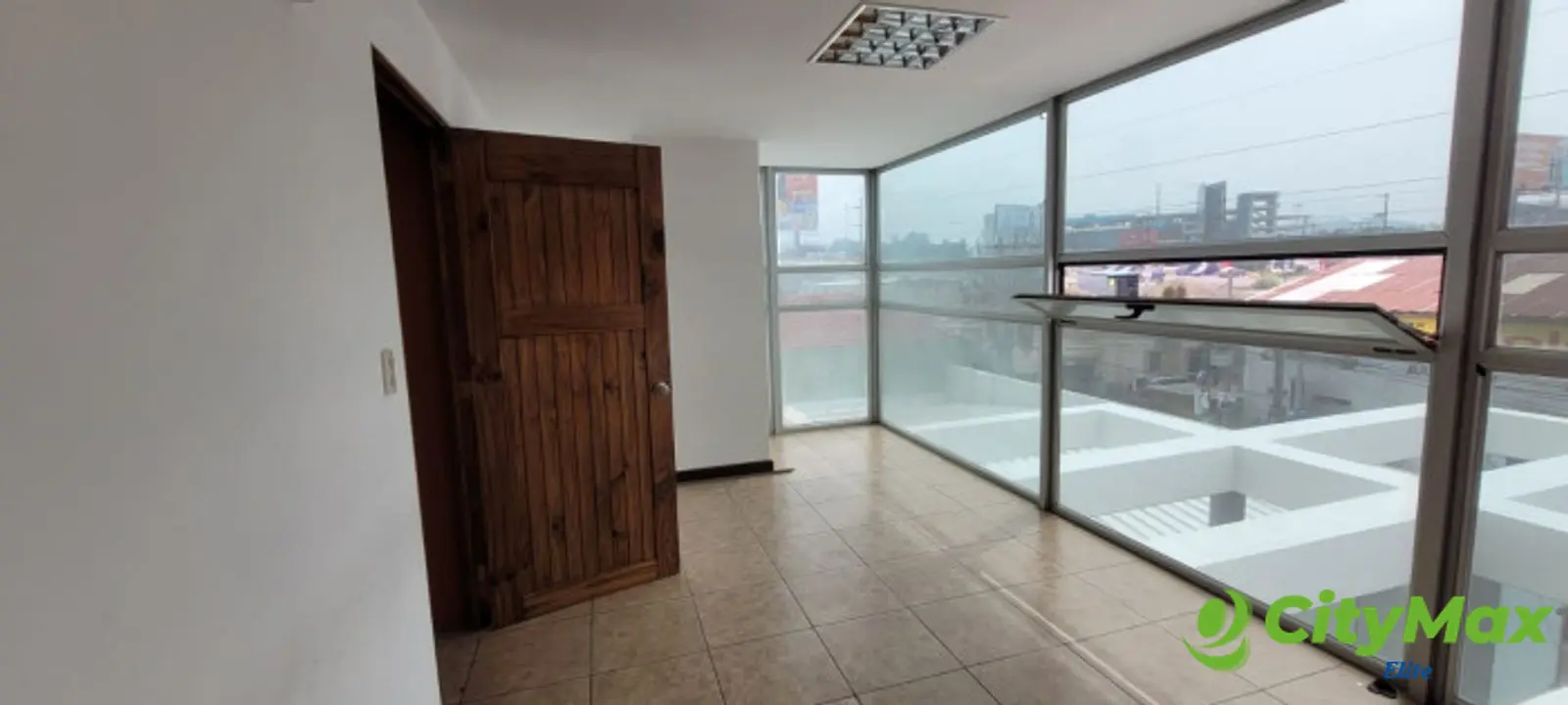 Oficina en renta y venta en Santa Catarina Pinula - foto 2
