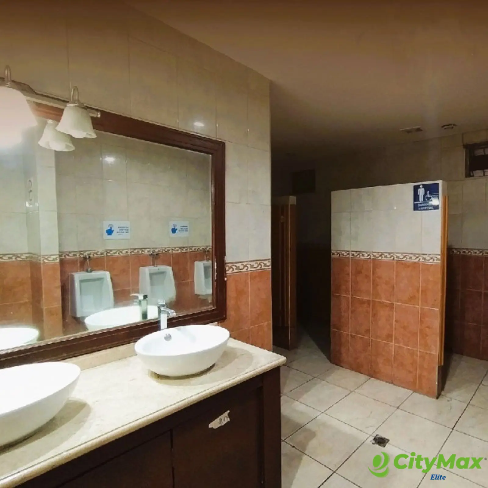 Amplio Local Comercial en Alquiler en Zona 10 - foto 10