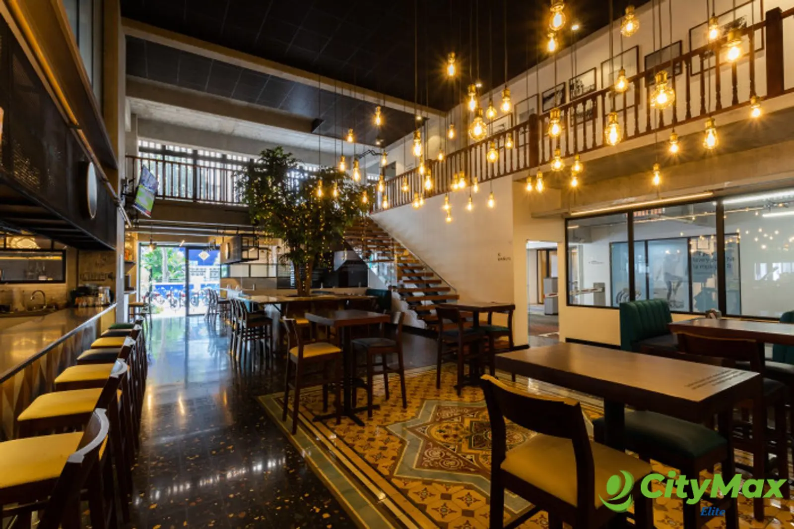 Oficinas en venta en zona 4 para inversión - foto 4