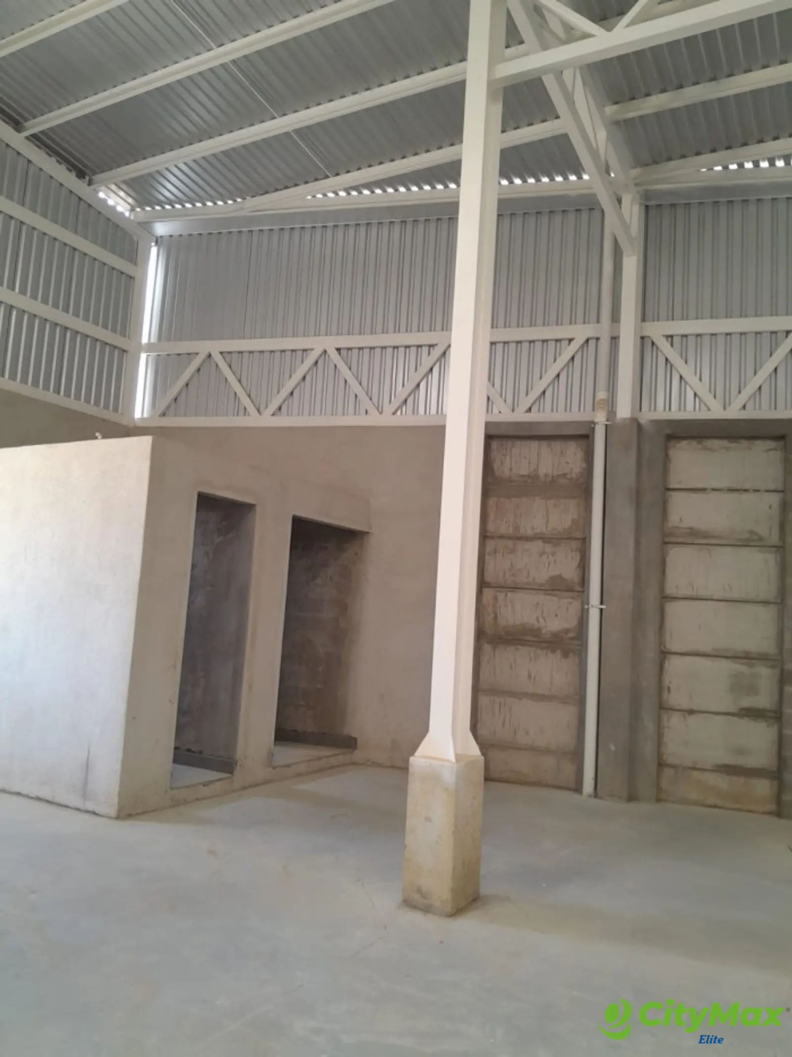 Bodegas en Renta en Amatitlán - BAÑOS EMPLEADOS