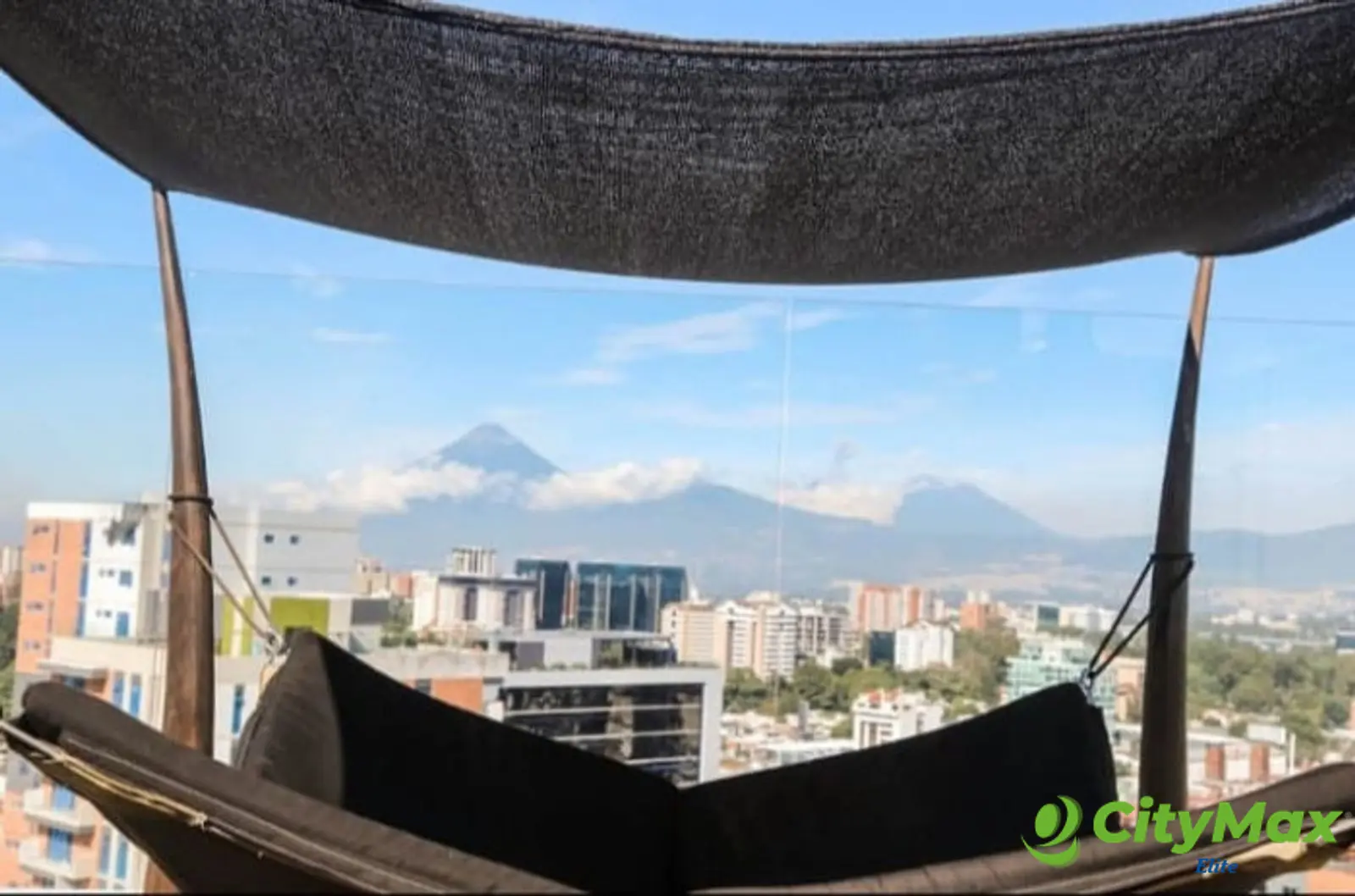 Apartamento en renta amueblado en zona 10 - Rooftop