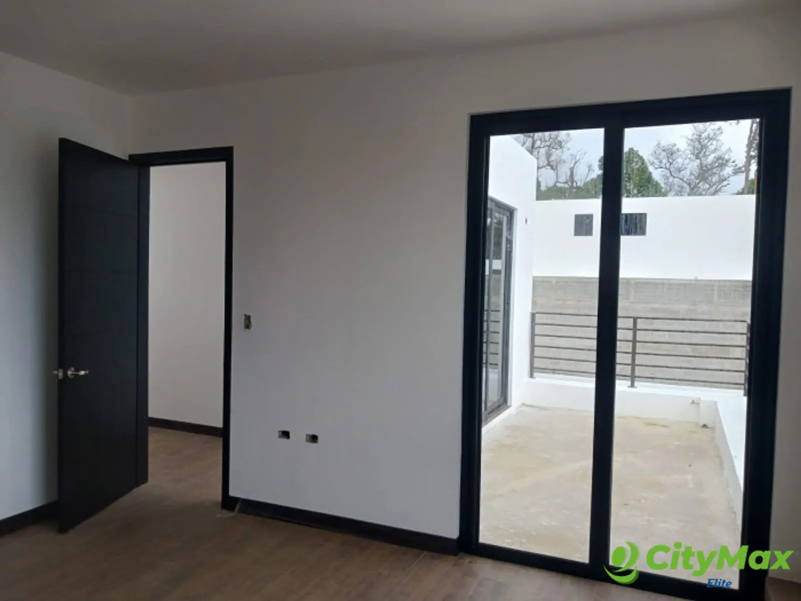 Casa en Venta en Carretera a El Salvador - Arrazola 2  - foto 8