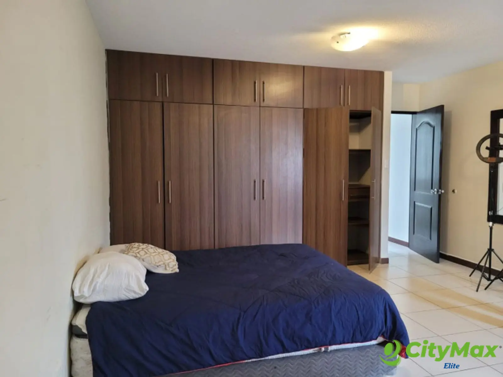CASA EN VENTA EN HACIENDA REAL ZONA 16 - foto 17
