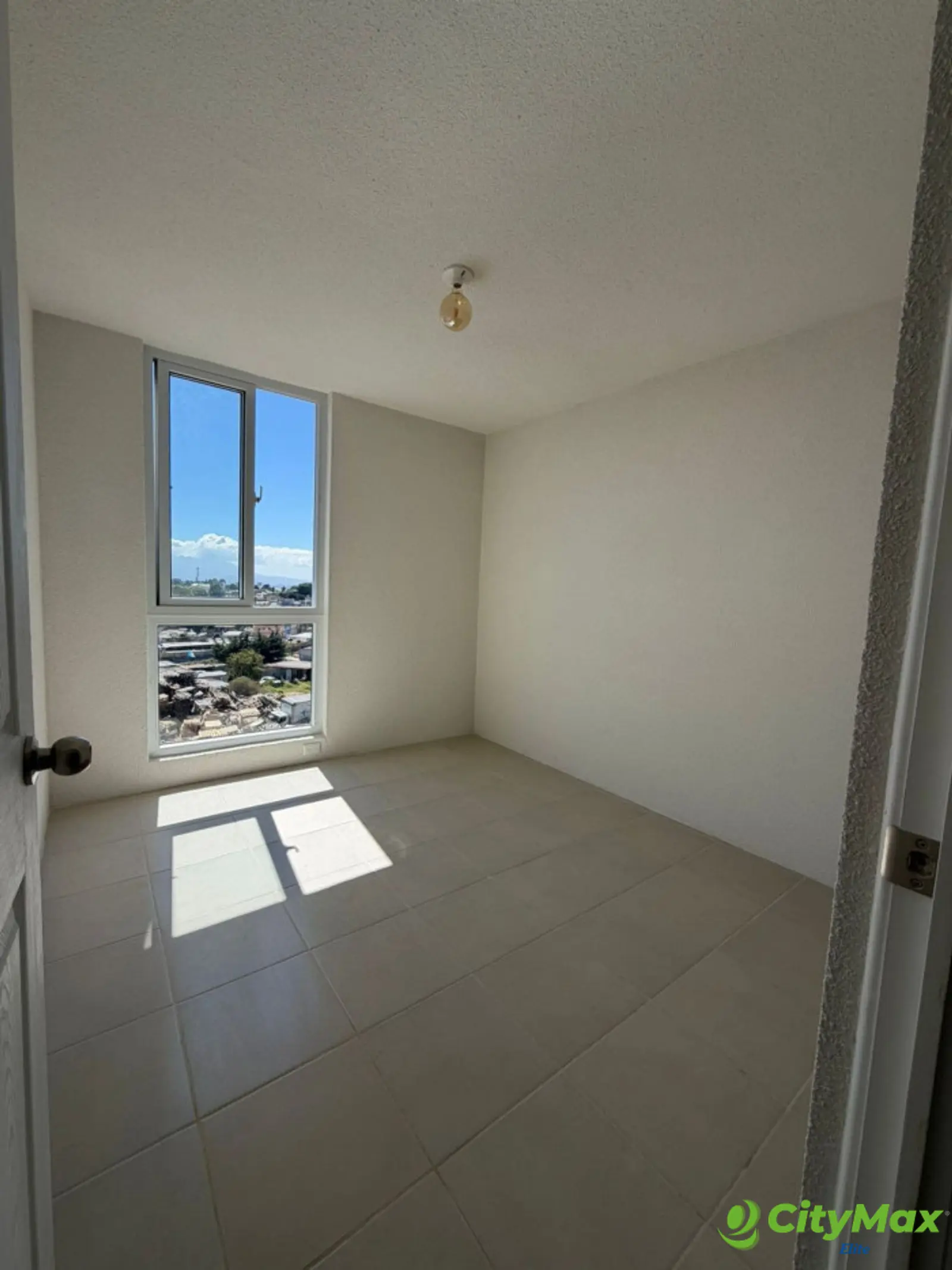 APARTAMENTO EN ALQUILER EN ZONA 1 DE MIXCO - foto 3