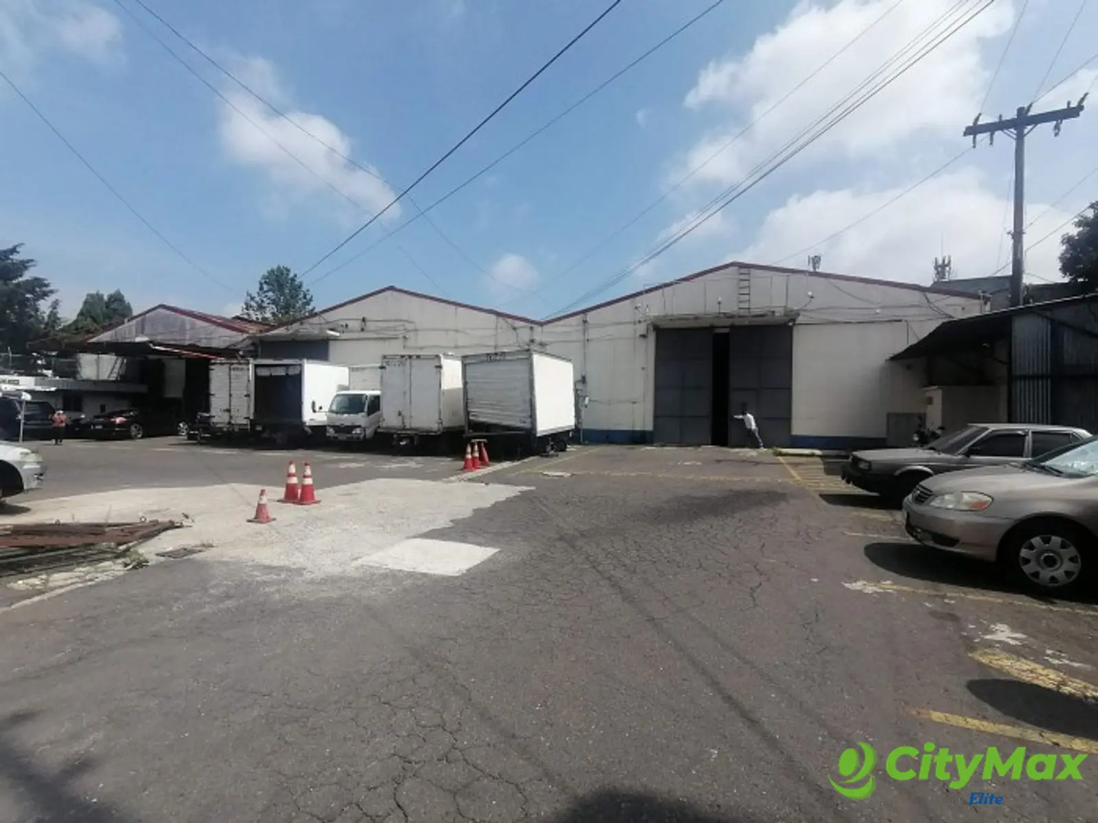 SE RENTA BODEGA INDUSTRIAL DE 2946 M2 PUERTA PARADA - foto 10