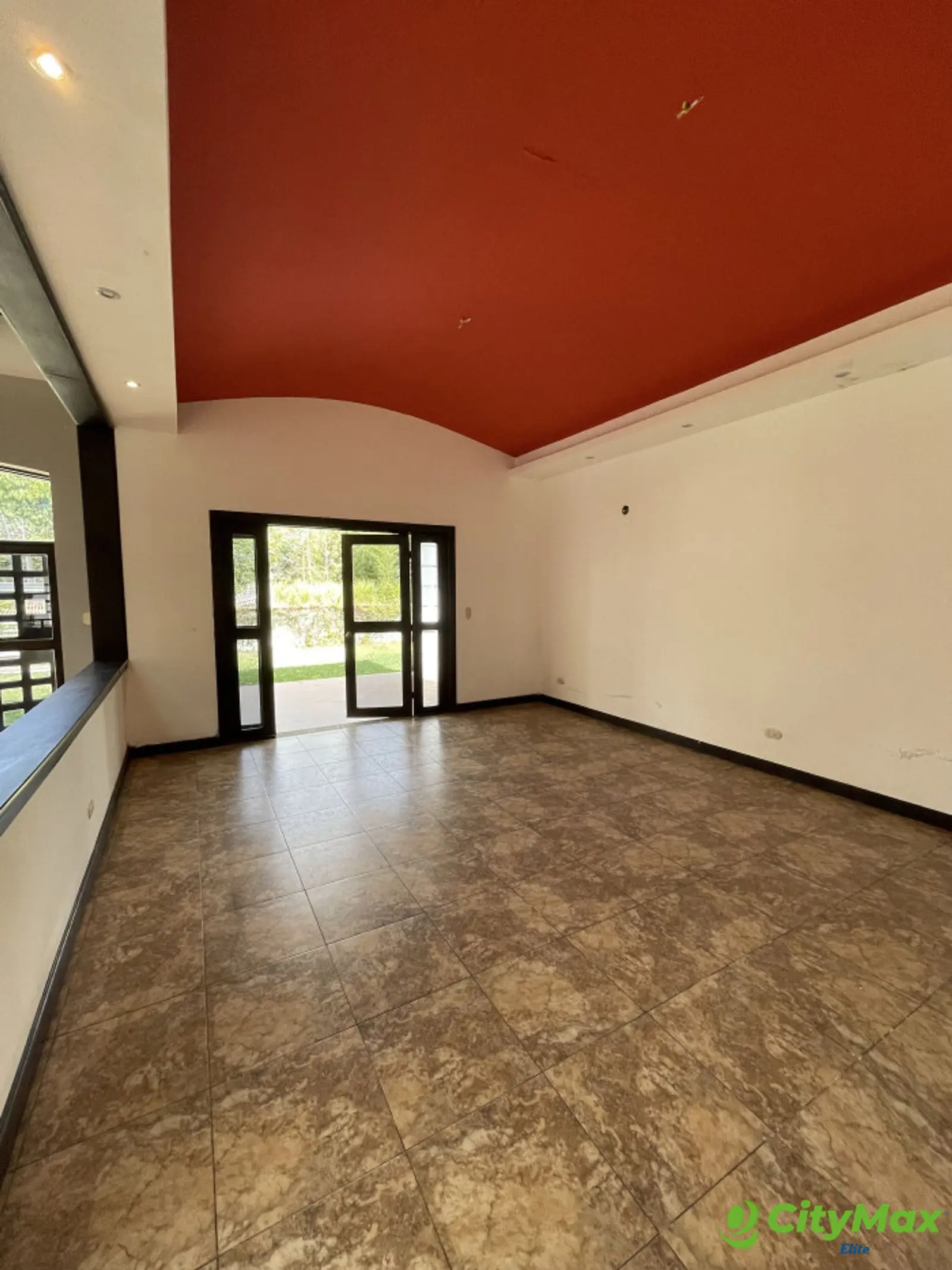 Casa de un nivel en Renta y Venta Km 18.5 CAES - comedor