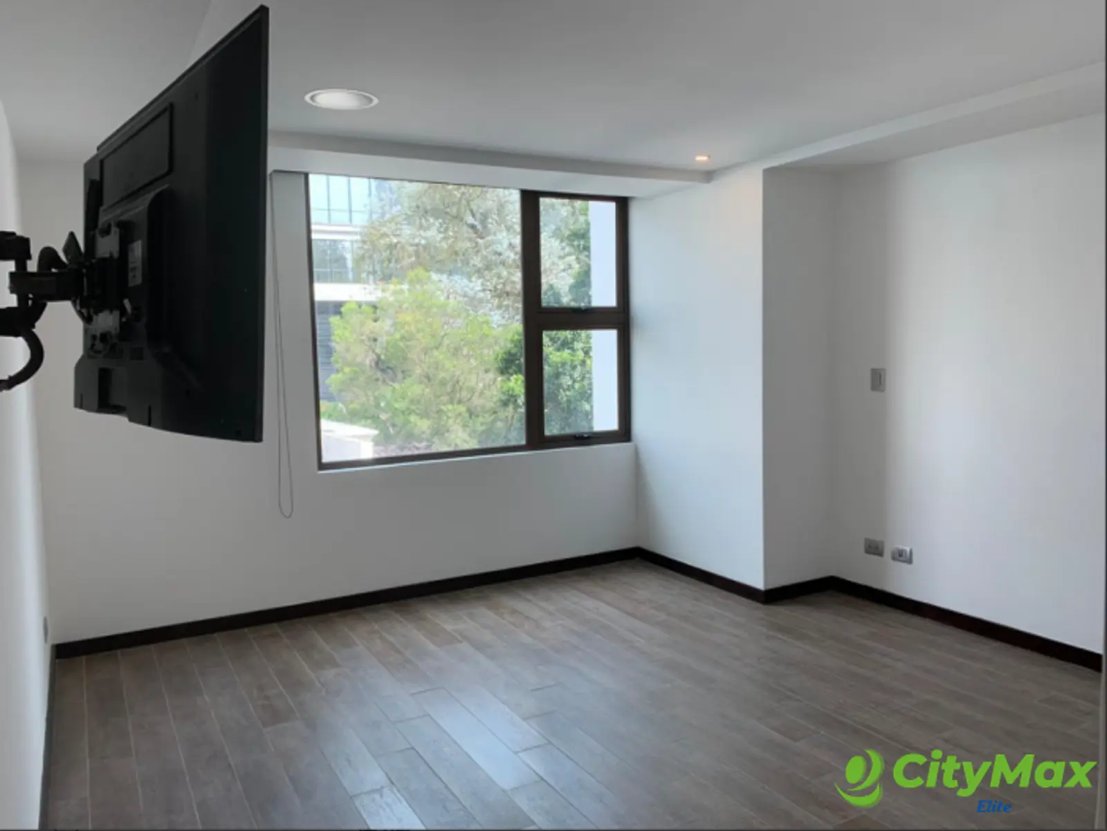 Apartamento en venta en zona 10 - foto 3