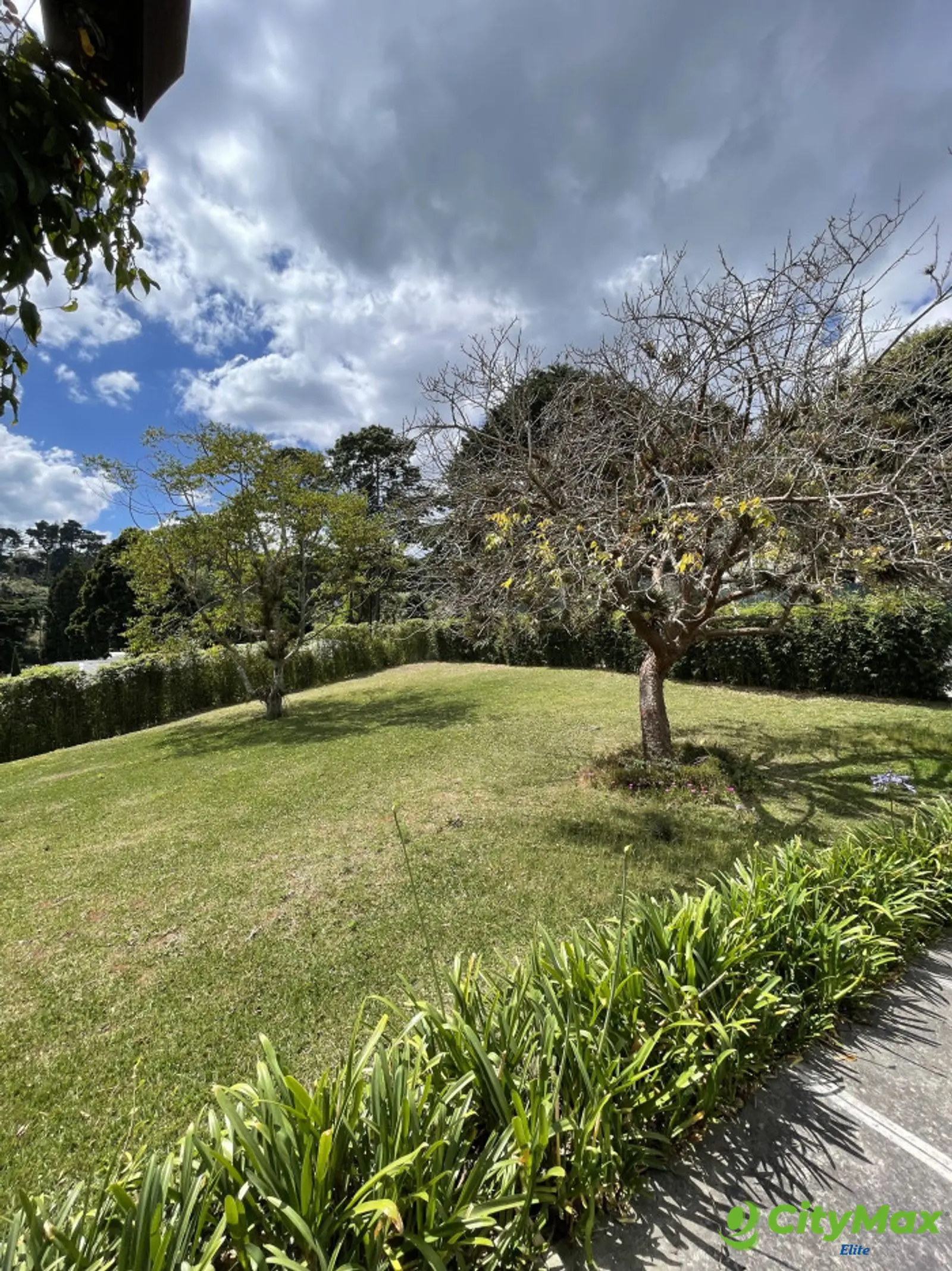 Casa de un nivel en Renta y Venta Km 18.5 CAES - Area verde frontal