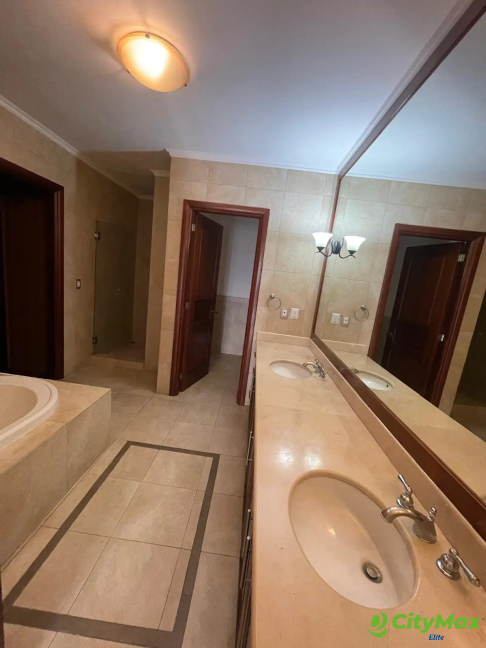 Apartamento en renta en zona 14 - foto 14