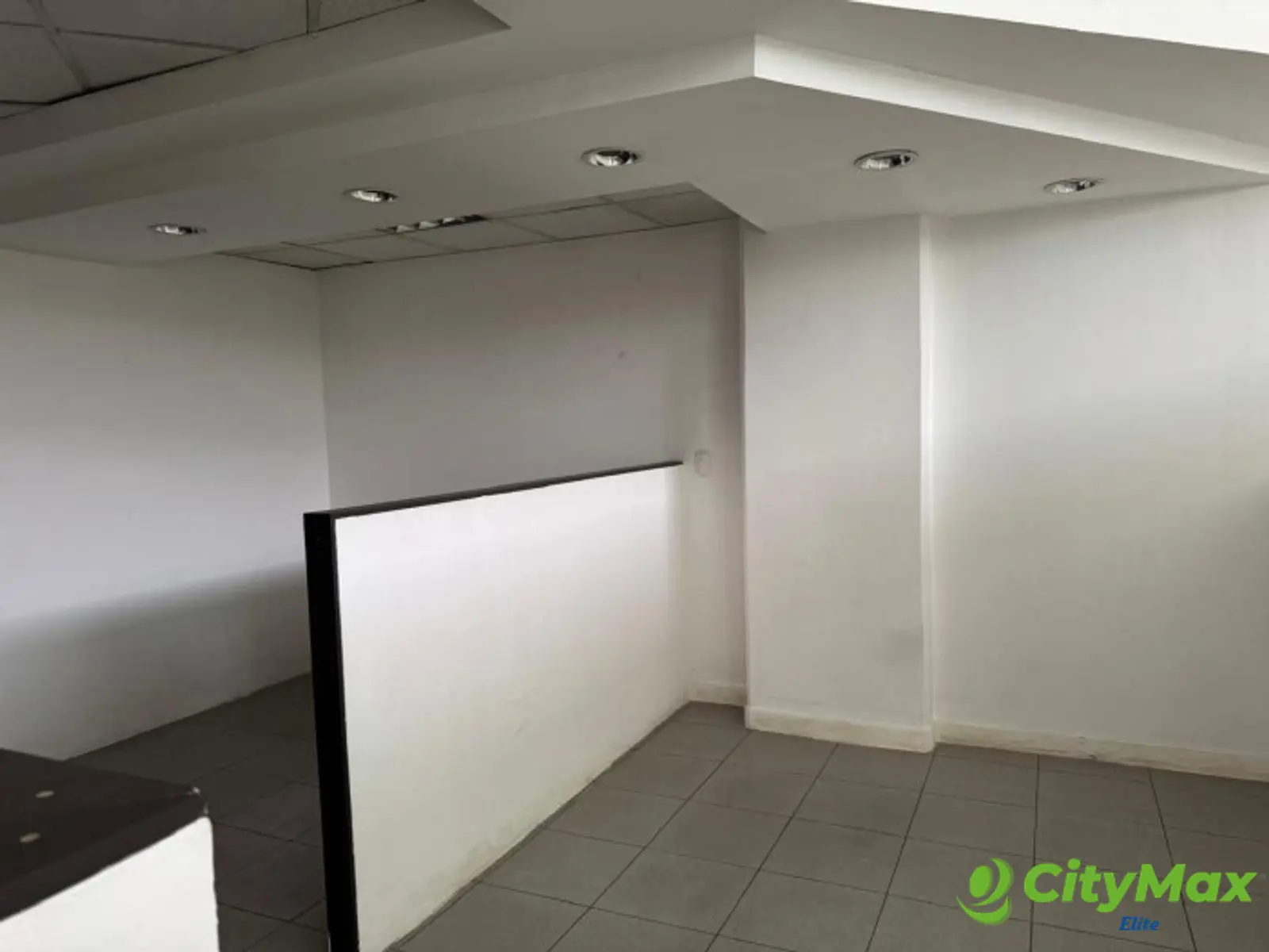Local Comercial en Renta en Calzada Roosevelt zona 7 - foto 5