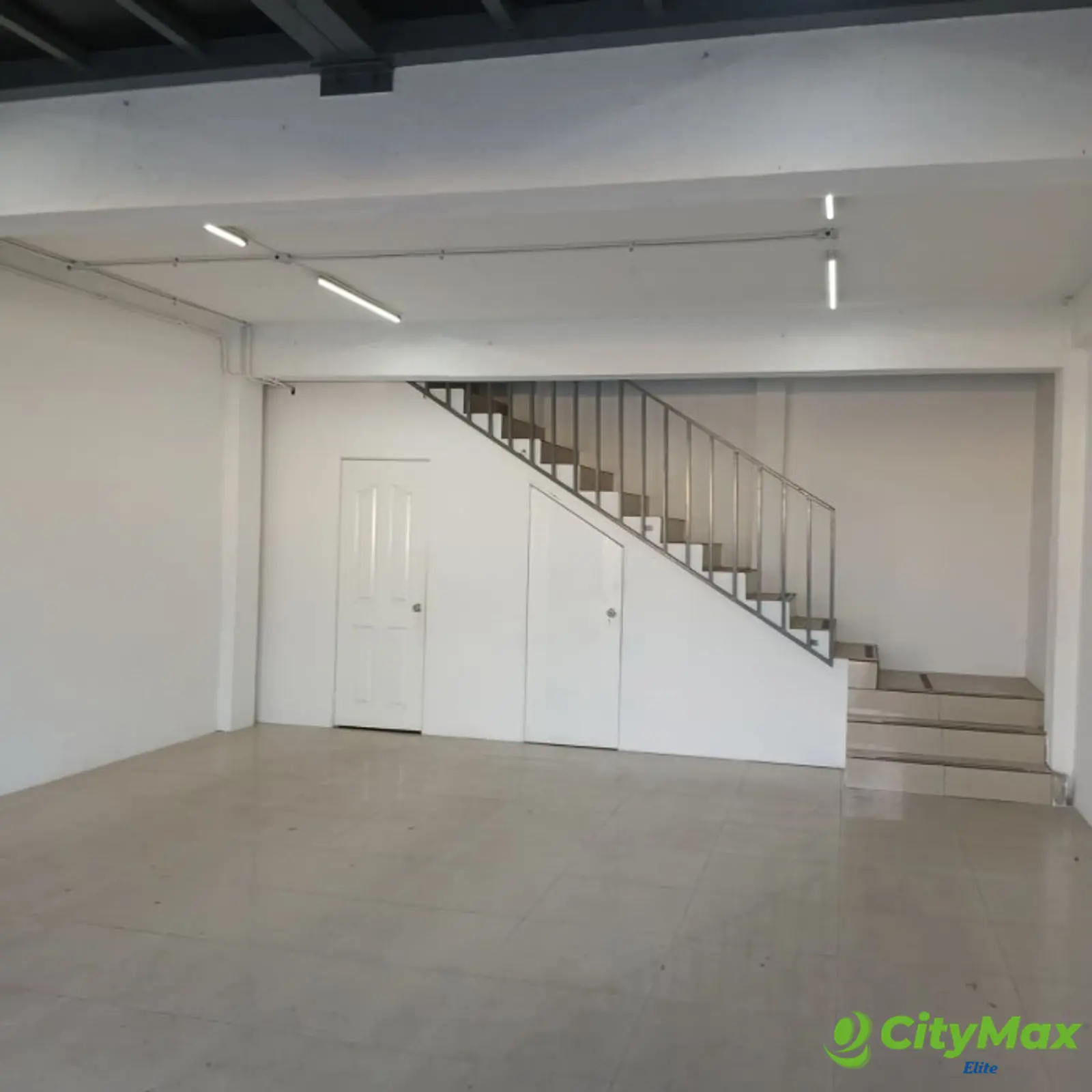 Local Comercial de 80 m² en C.C. San José Pinula - foto 6