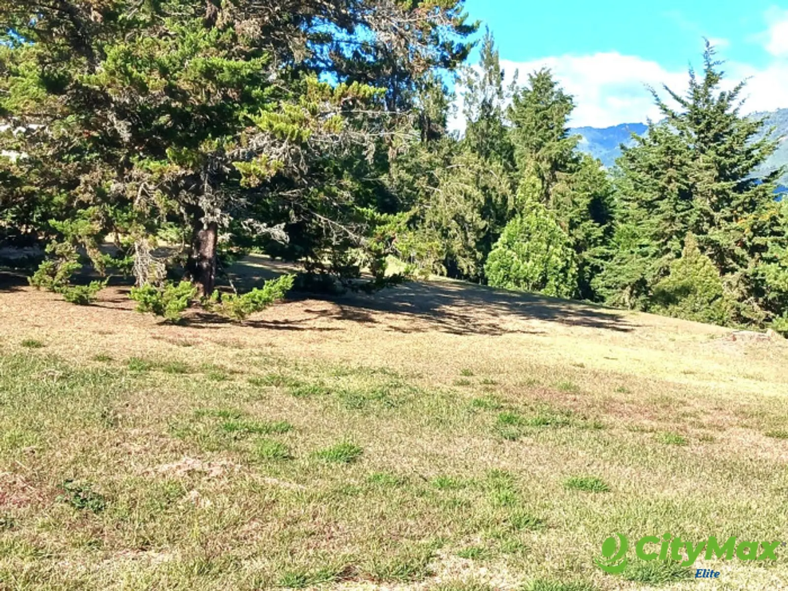 TERRENO EN VENTA EN HACIENDA NUEVA - foto 17