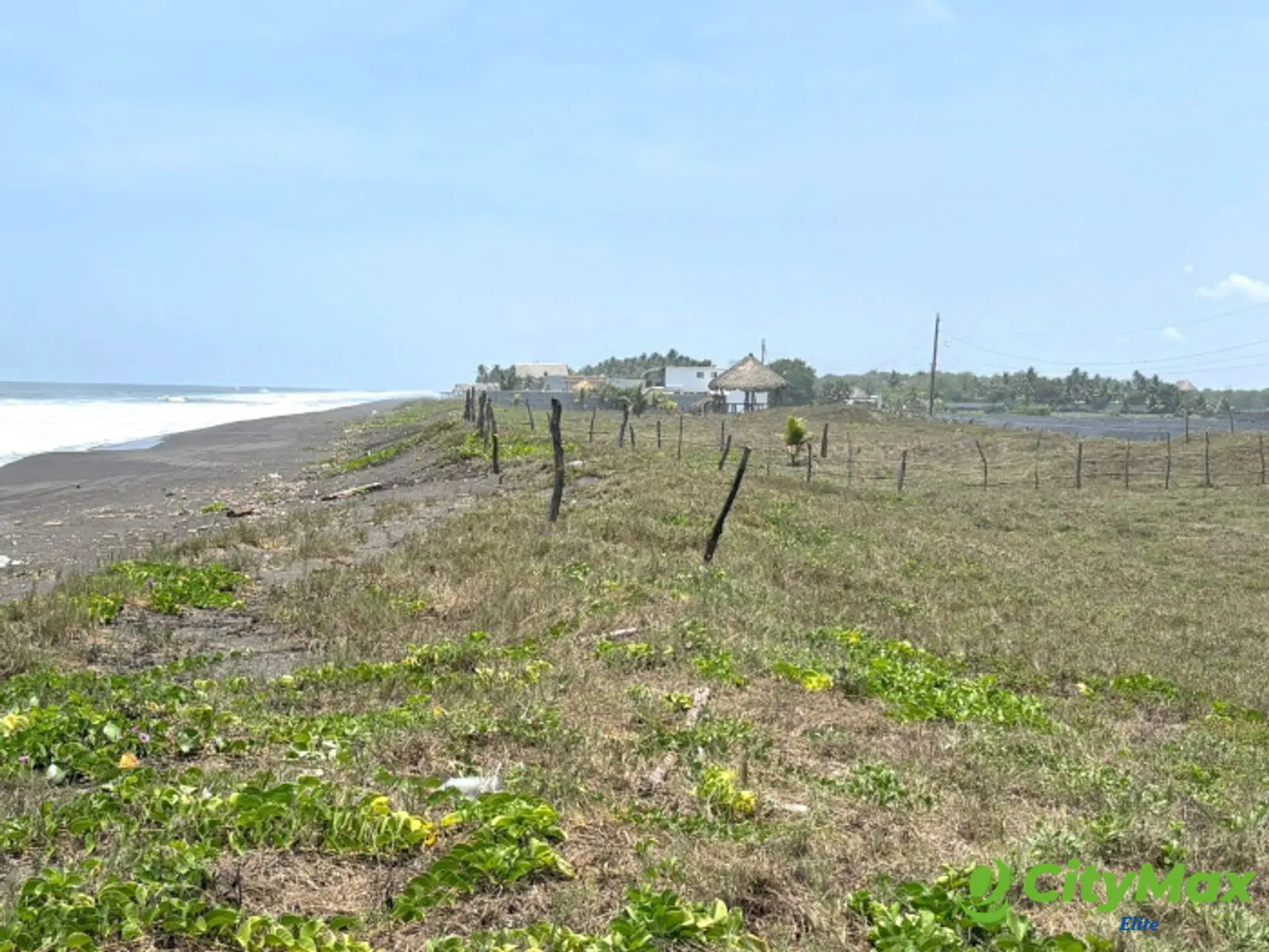 Terreno en Venta Frente al Mar en Sipacate, Escuintla - foto 6