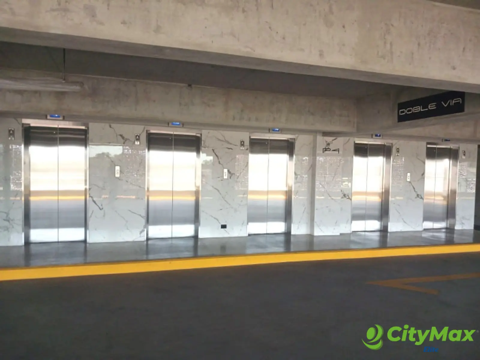 Edificio en Alquiler en zona 10 - Por estrenar !! - foto 18