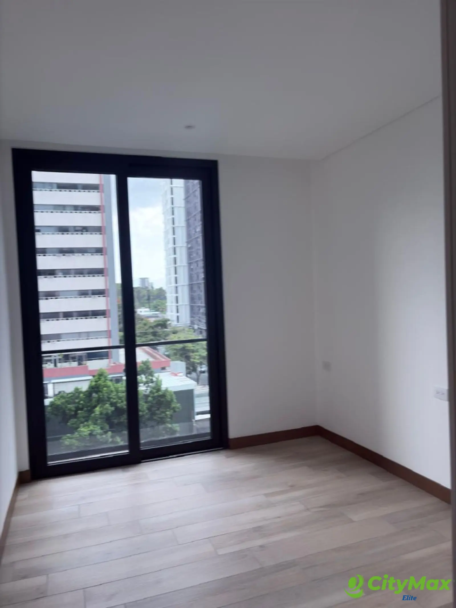 APARTAMENTO EN ALQUILER EN ZONA 10 - GUATEMALA - foto 7