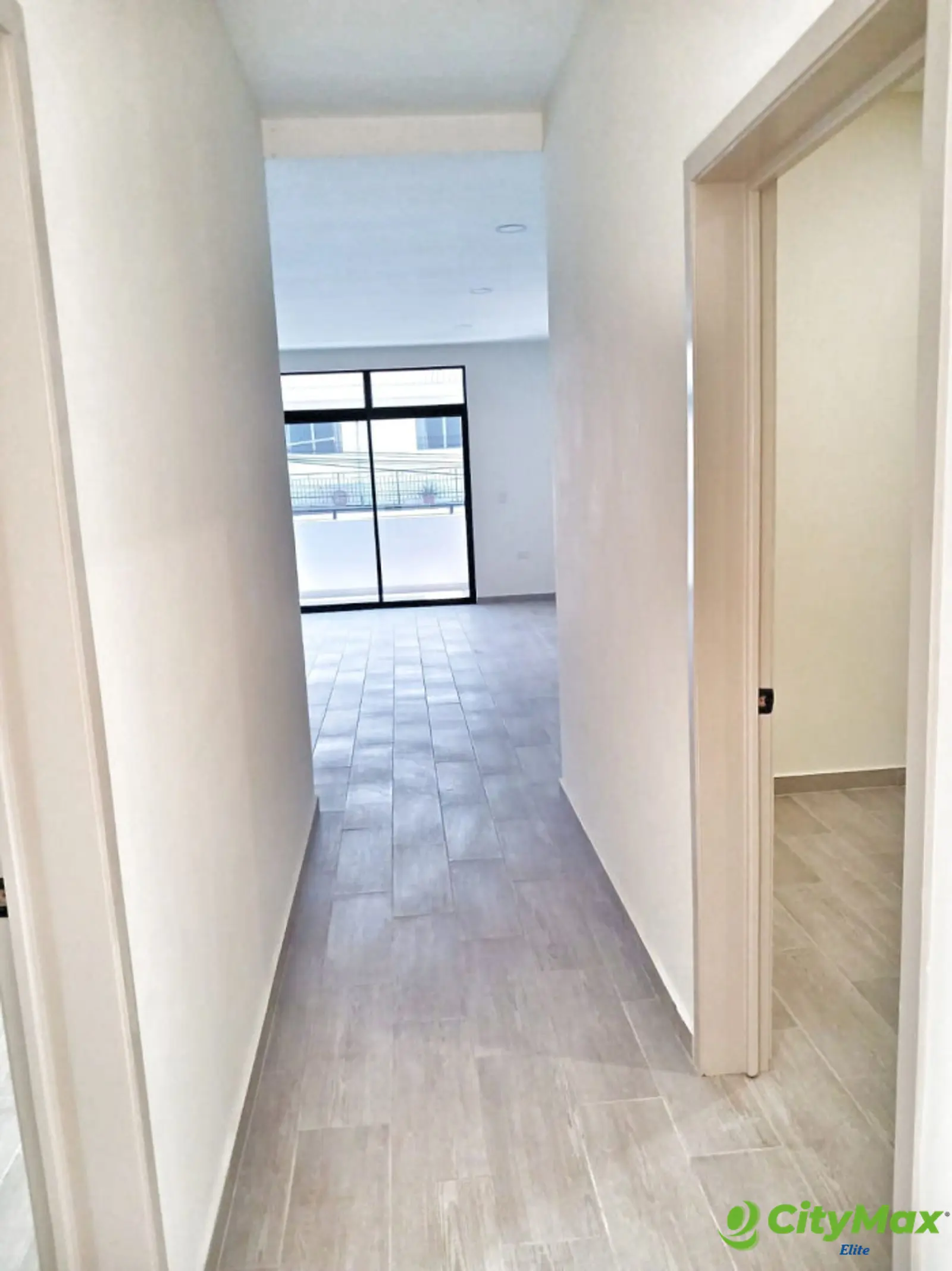 RENTA DE LOCAL COMERCIAL Y APARTAMENTO EN EL SALVADOR - foto 12