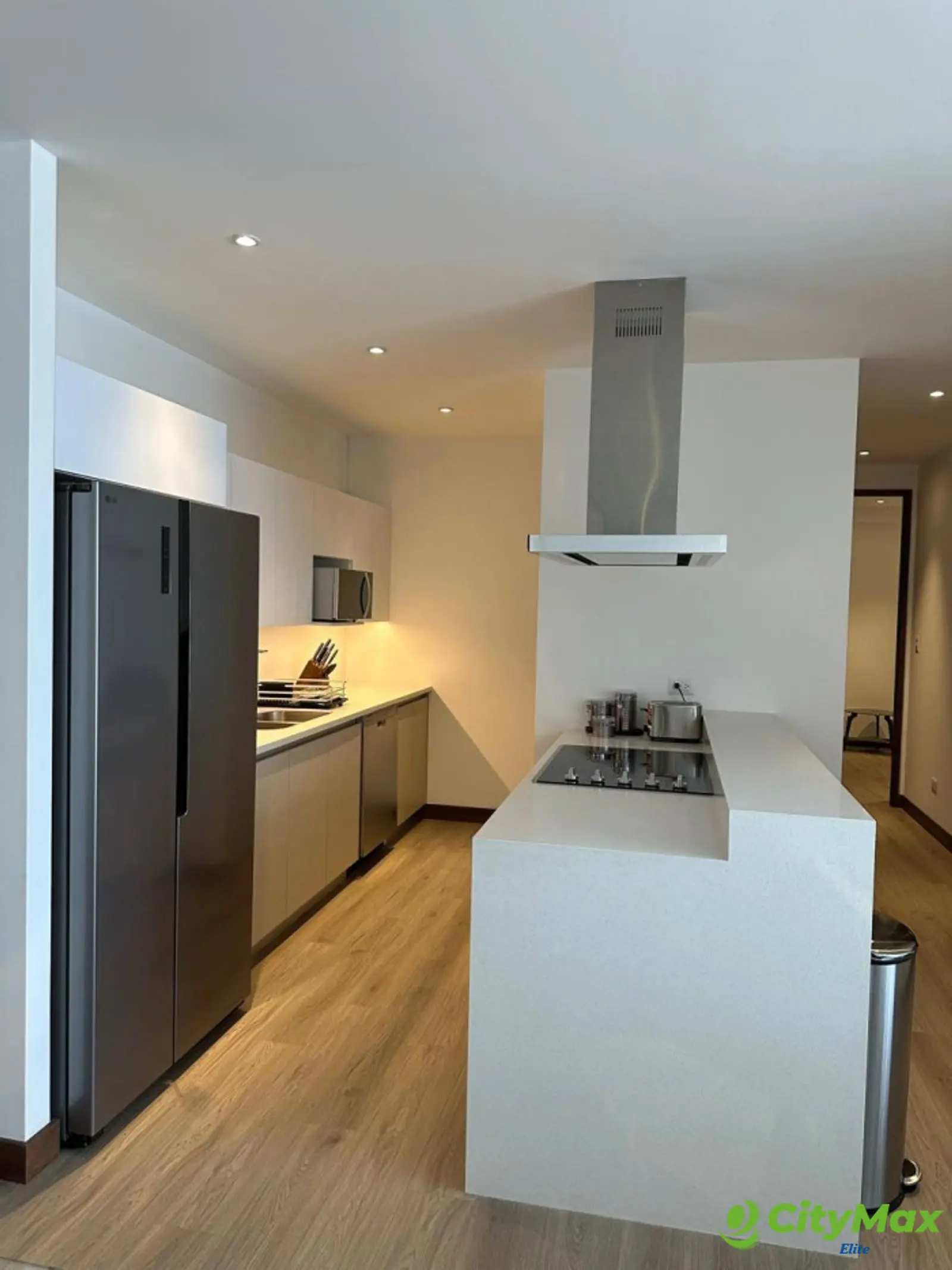 APARTAMENTO AMUEBLADO EN RENTA ZONA 13 - foto 4