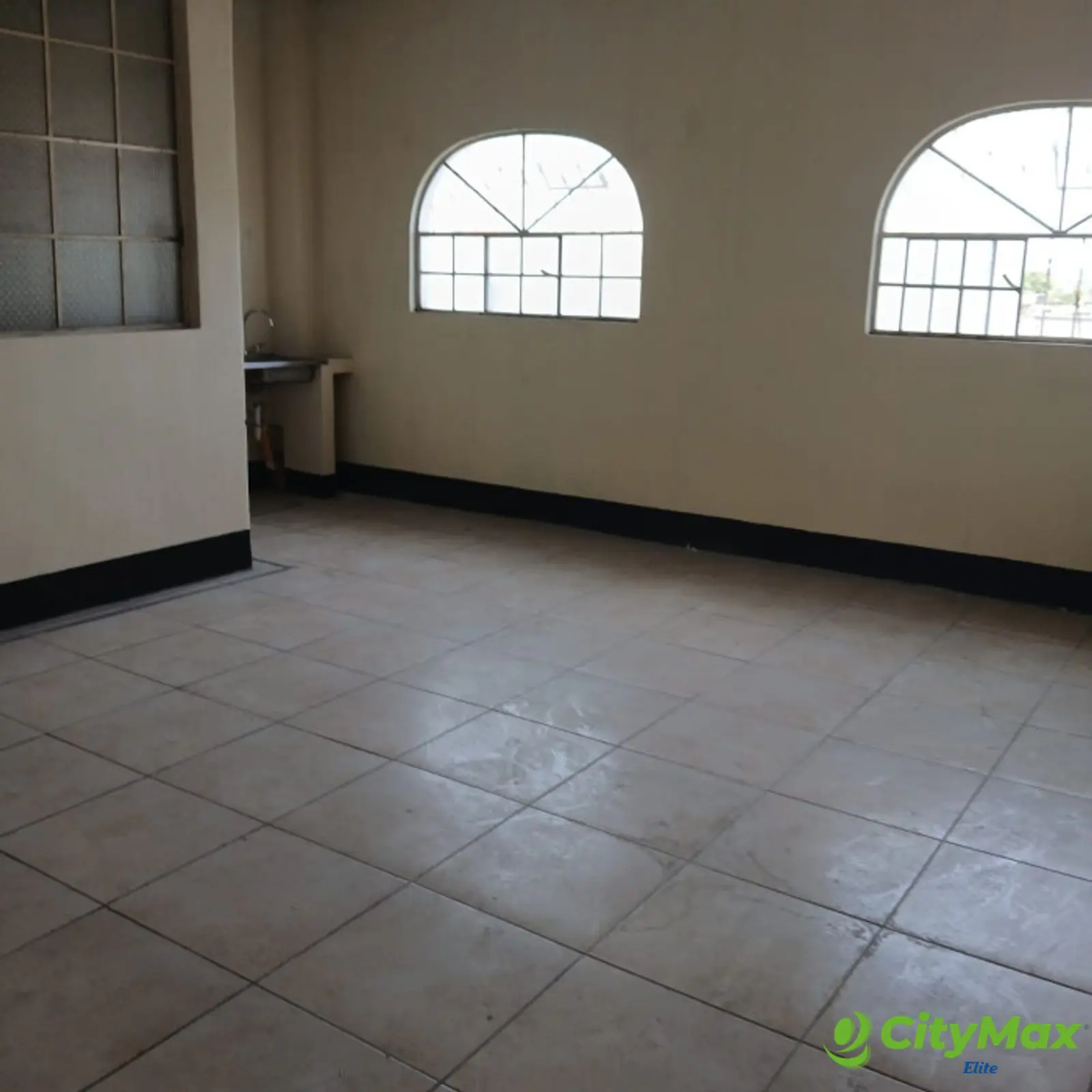 Bodegas en Alquiler en Zona 7 Castillo Lara - foto 4