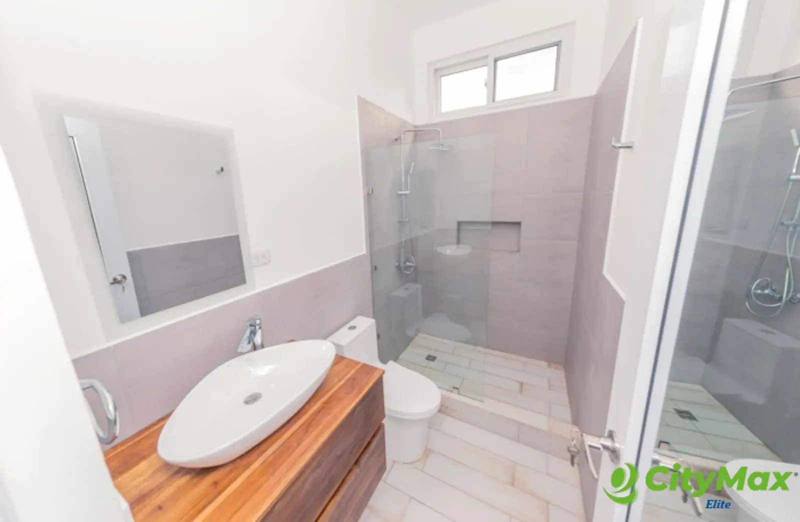 Venta Casa Vacacional a orillas de Playa Monterrico - foto 21