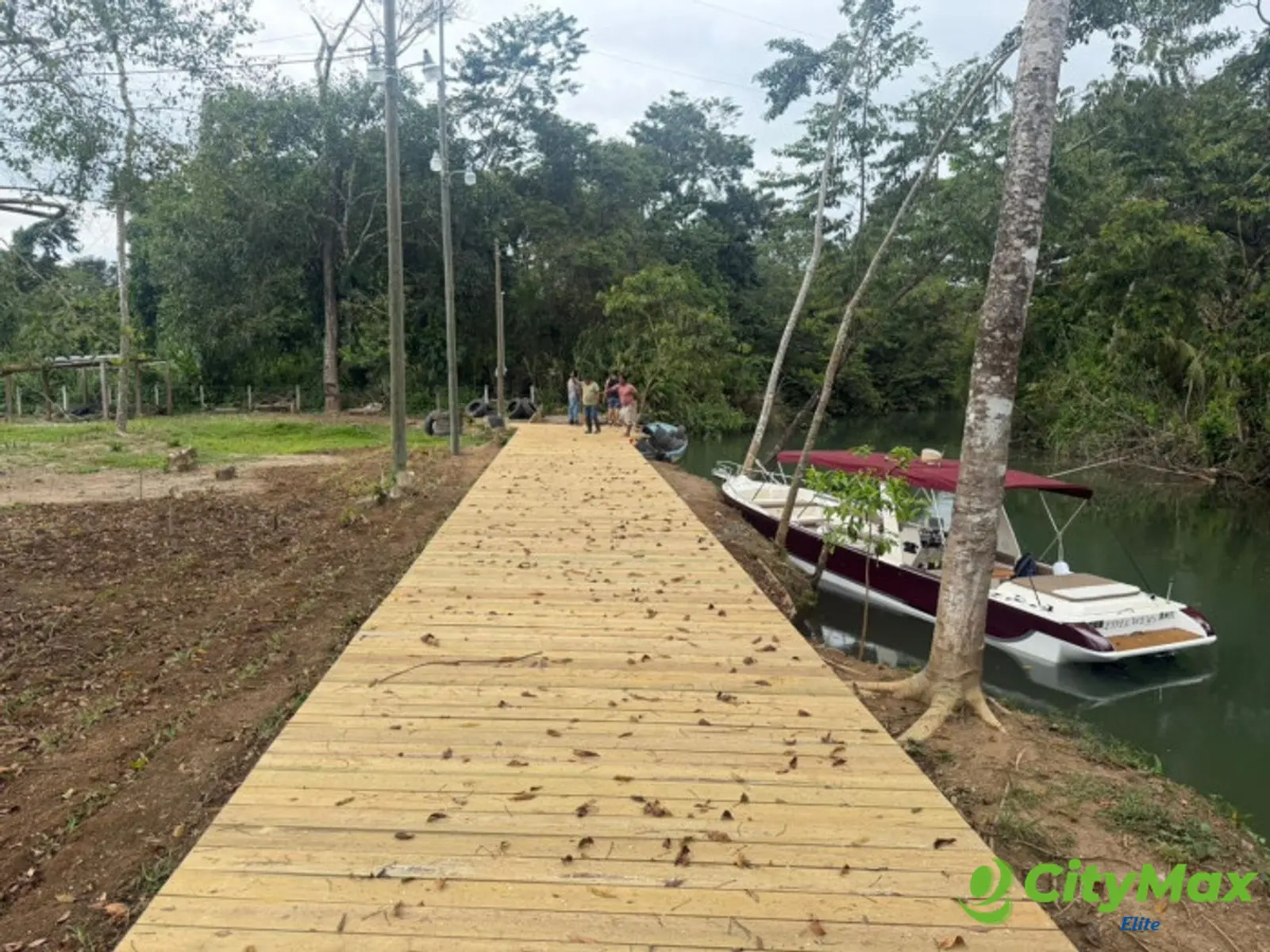 Terreno en venta en Rio Ciénega, Livingston - foto 2