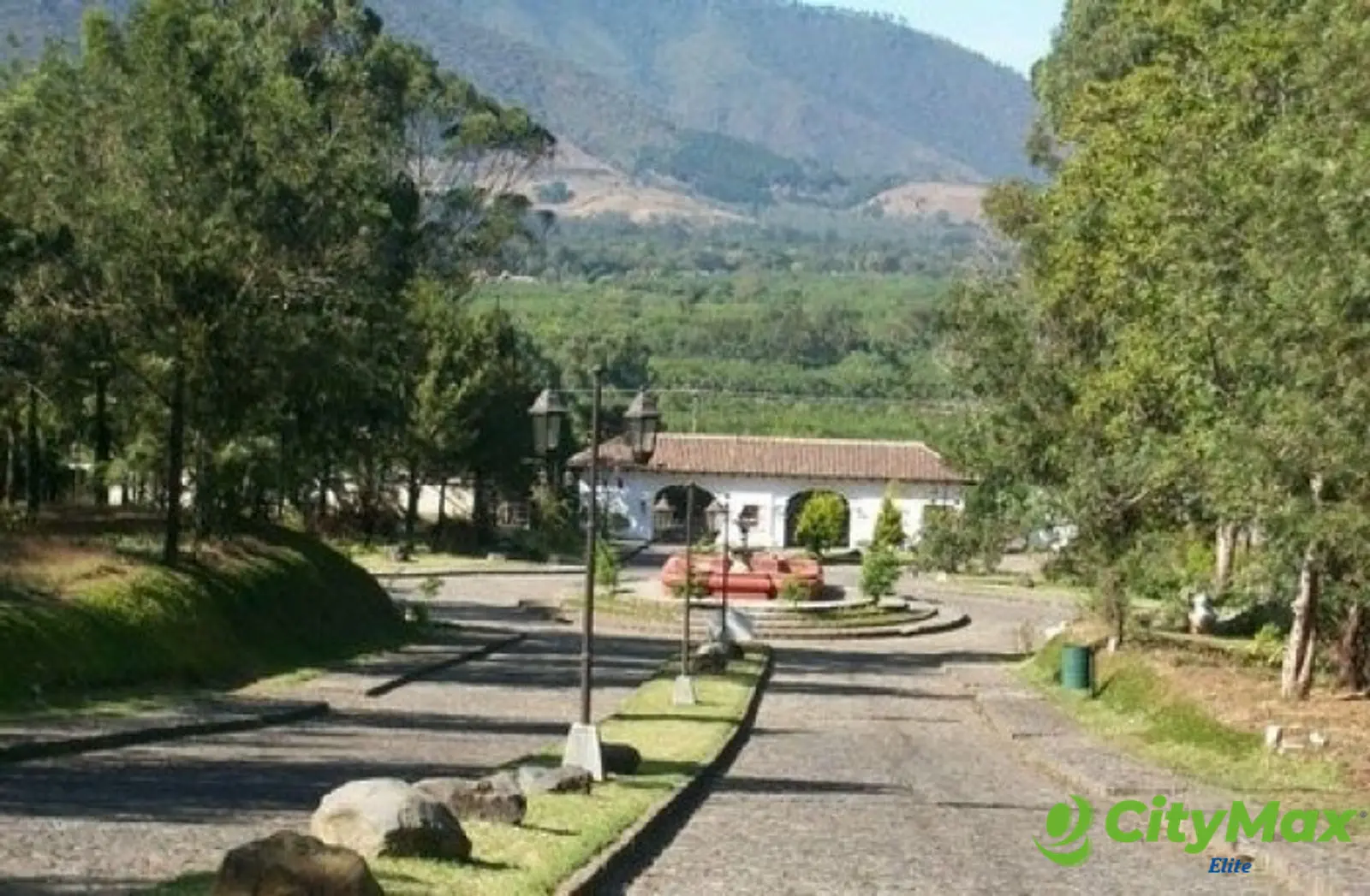 Terreno en Venta en Antigua Guatemala - foto 4