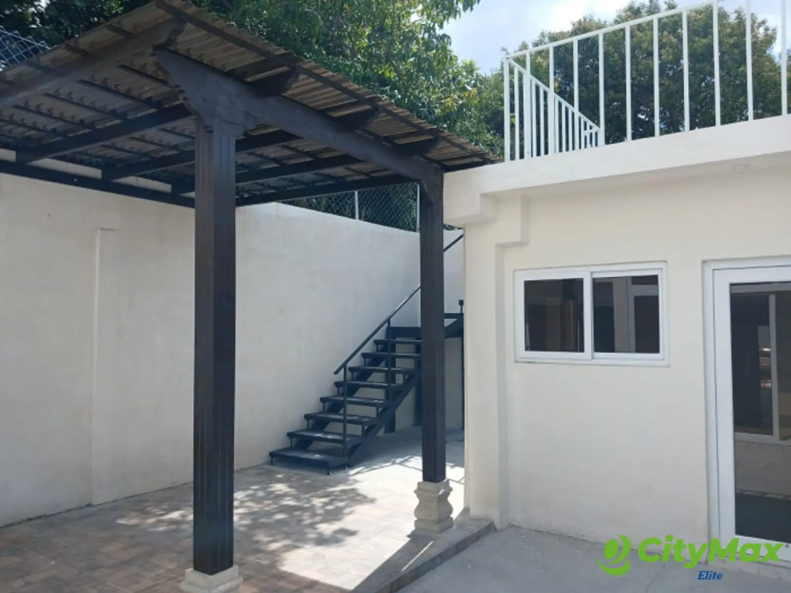 CASA REMODELADA EN VENTA EN ZONA 1 - foto 9