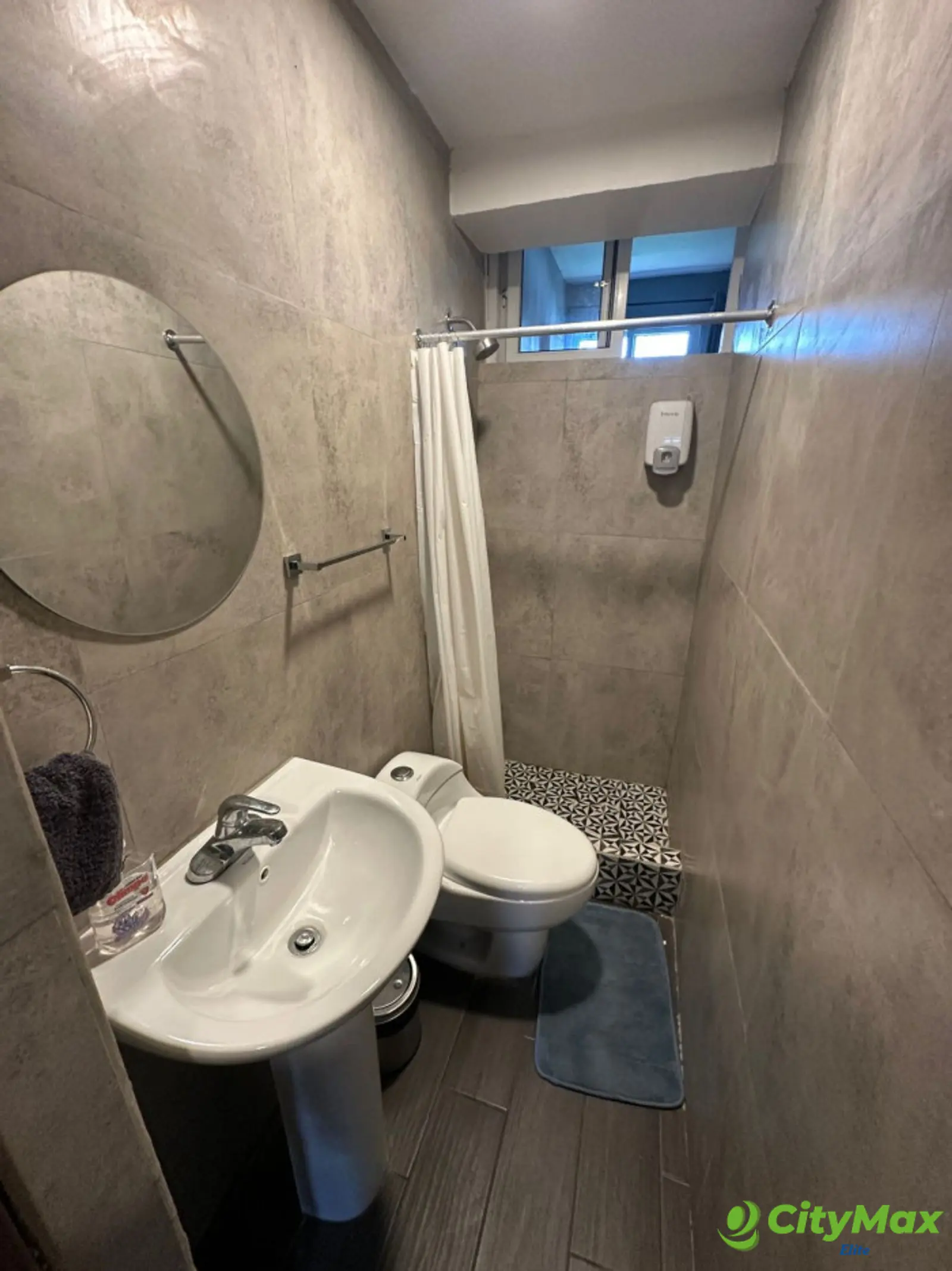 Alquiler de Apartamento Amueblado en Zona 10 - foto 4