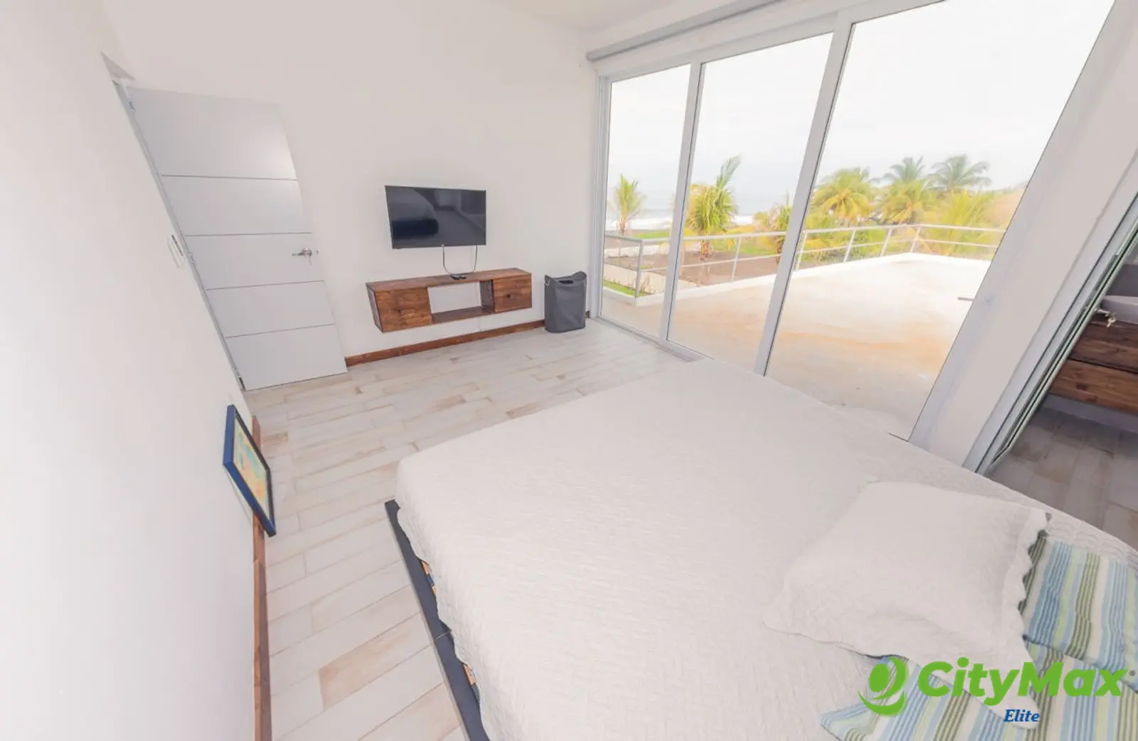 Venta Casa Vacacional a orillas de Playa Monterrico - foto 18
