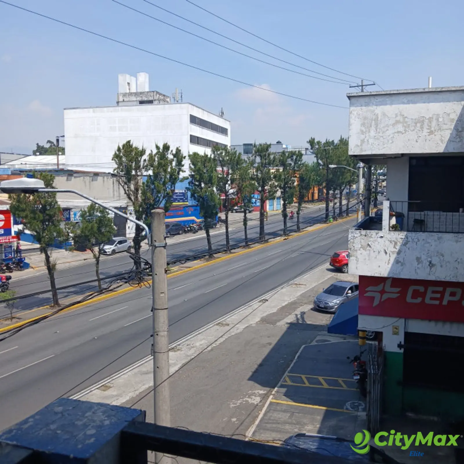 Local Comercial ubicado sobre la Calzada San Juan Z 7 - foto 8